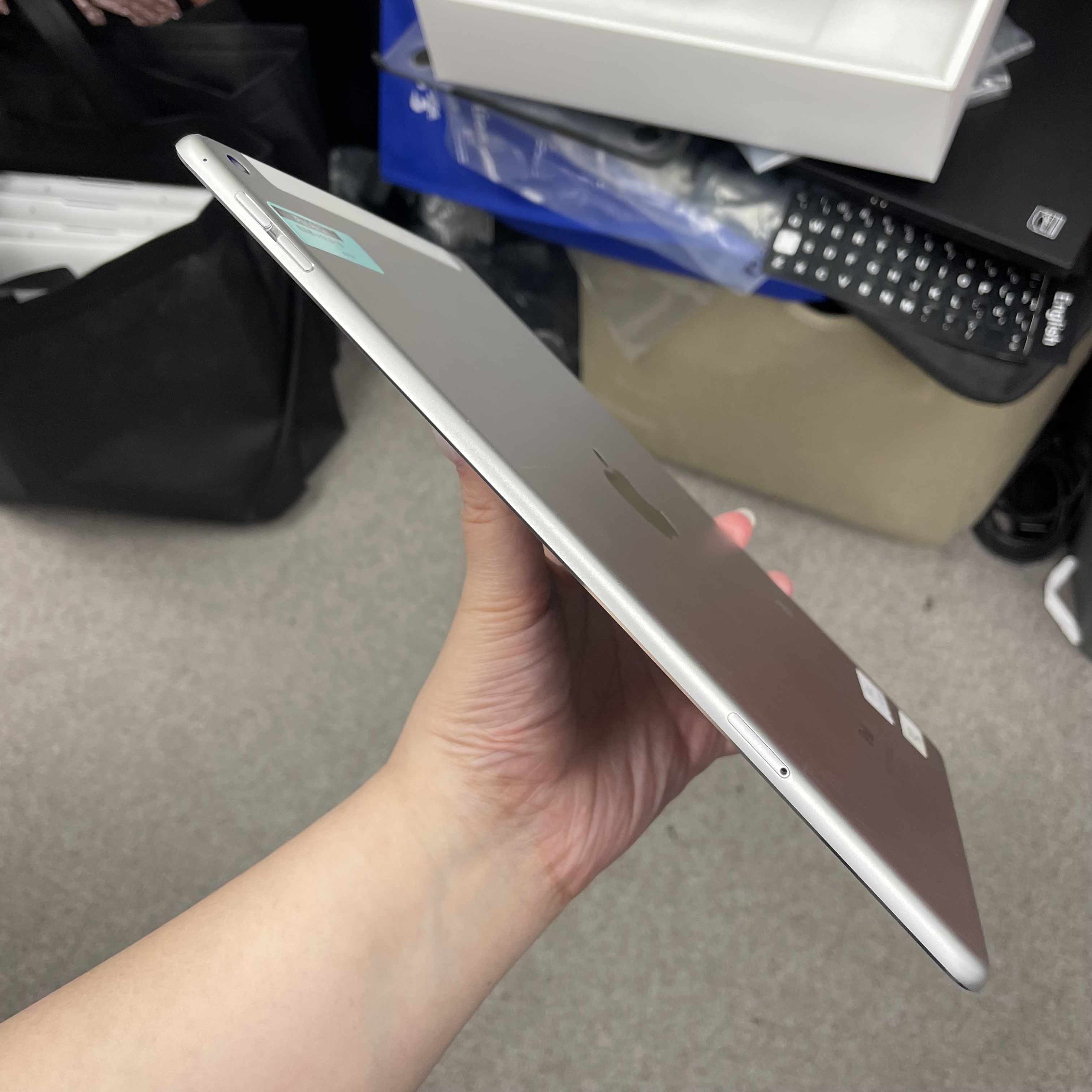 *D01592 iPad Air 2 勁靚機 64GB 插卡版 銀色 sliver