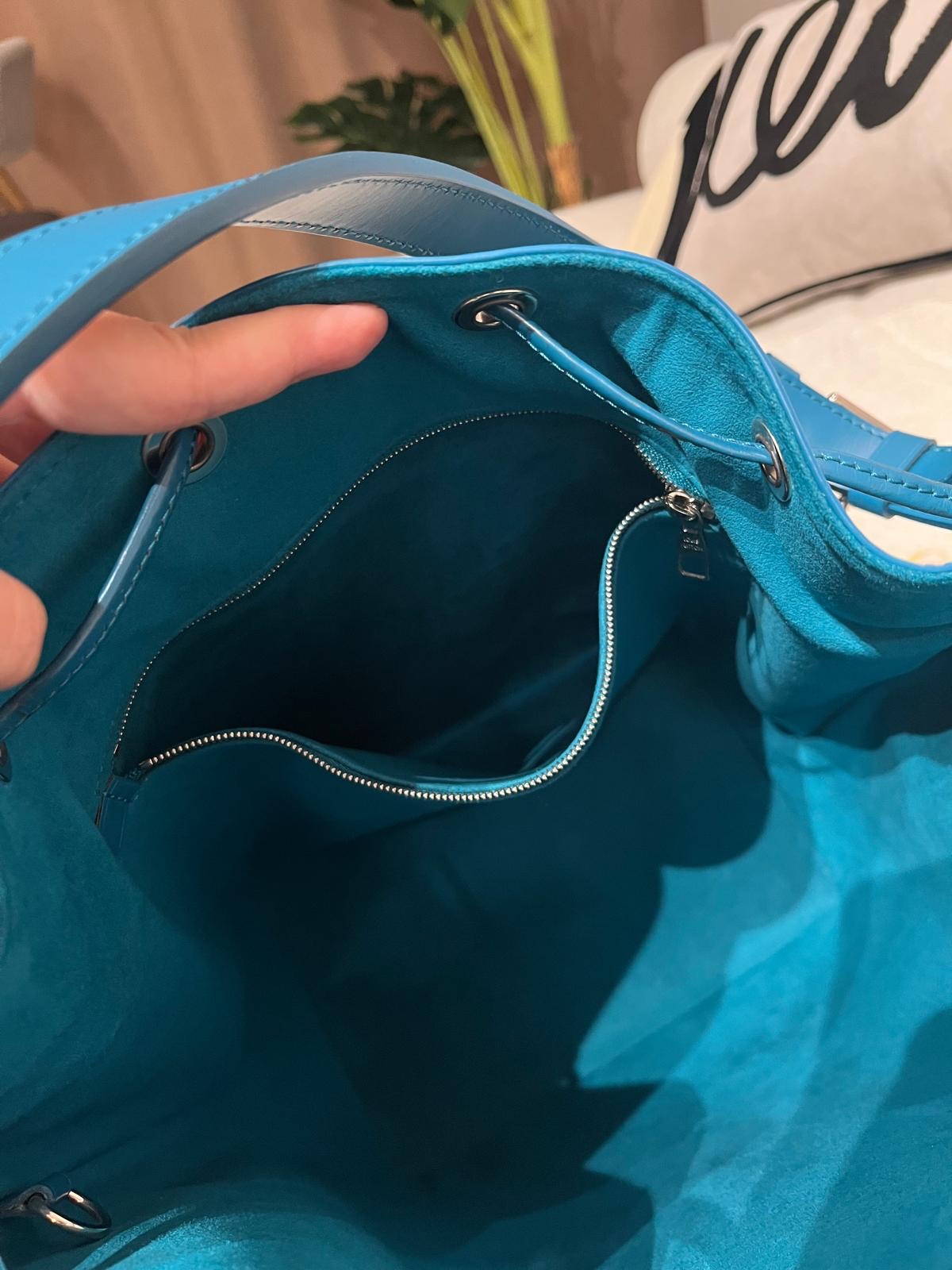Lv Noe mm bucket bag epi leather 100%Authentic, 95%new ✅Dust bag