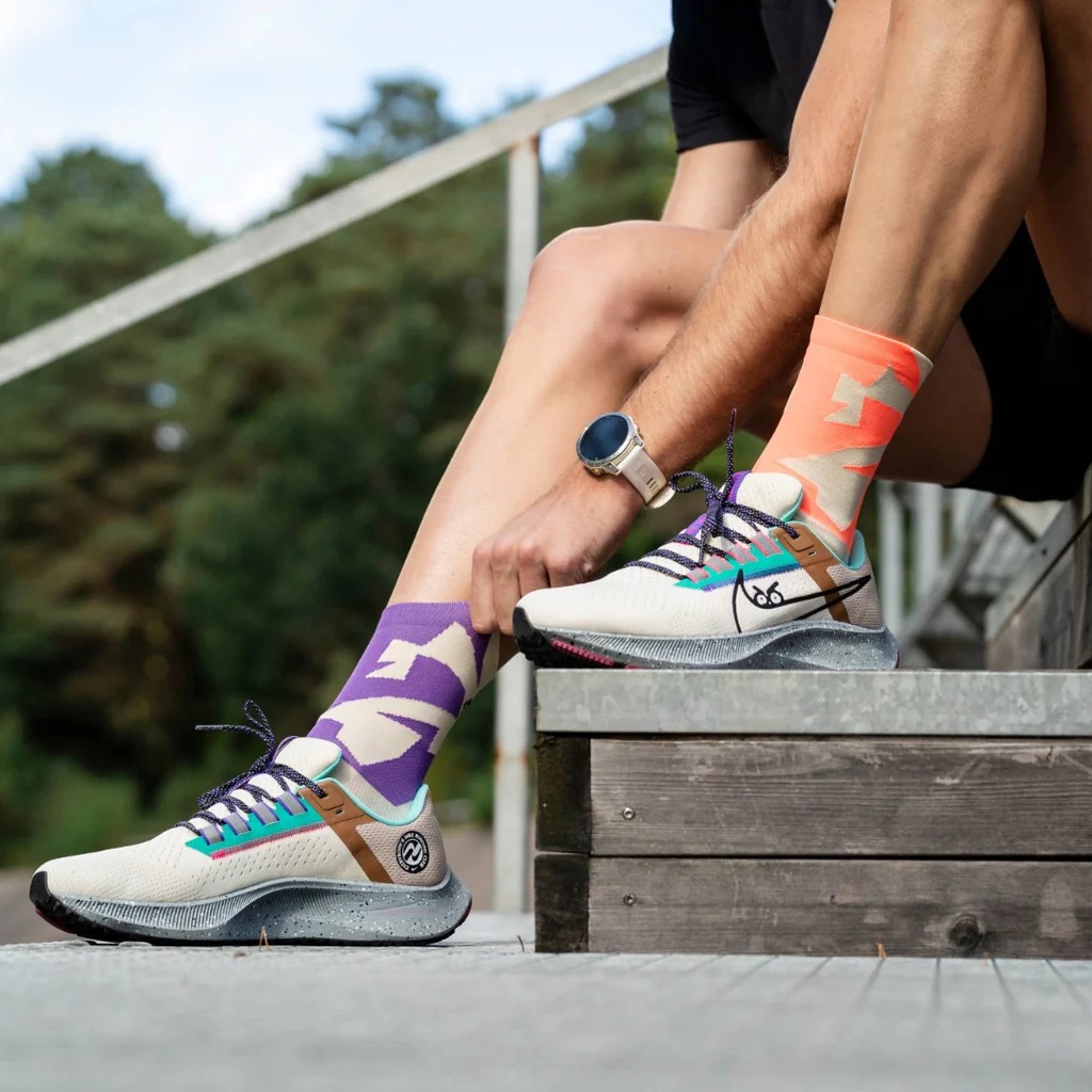 Monkey Sox Podium Bolt Socks - Cream & Orange