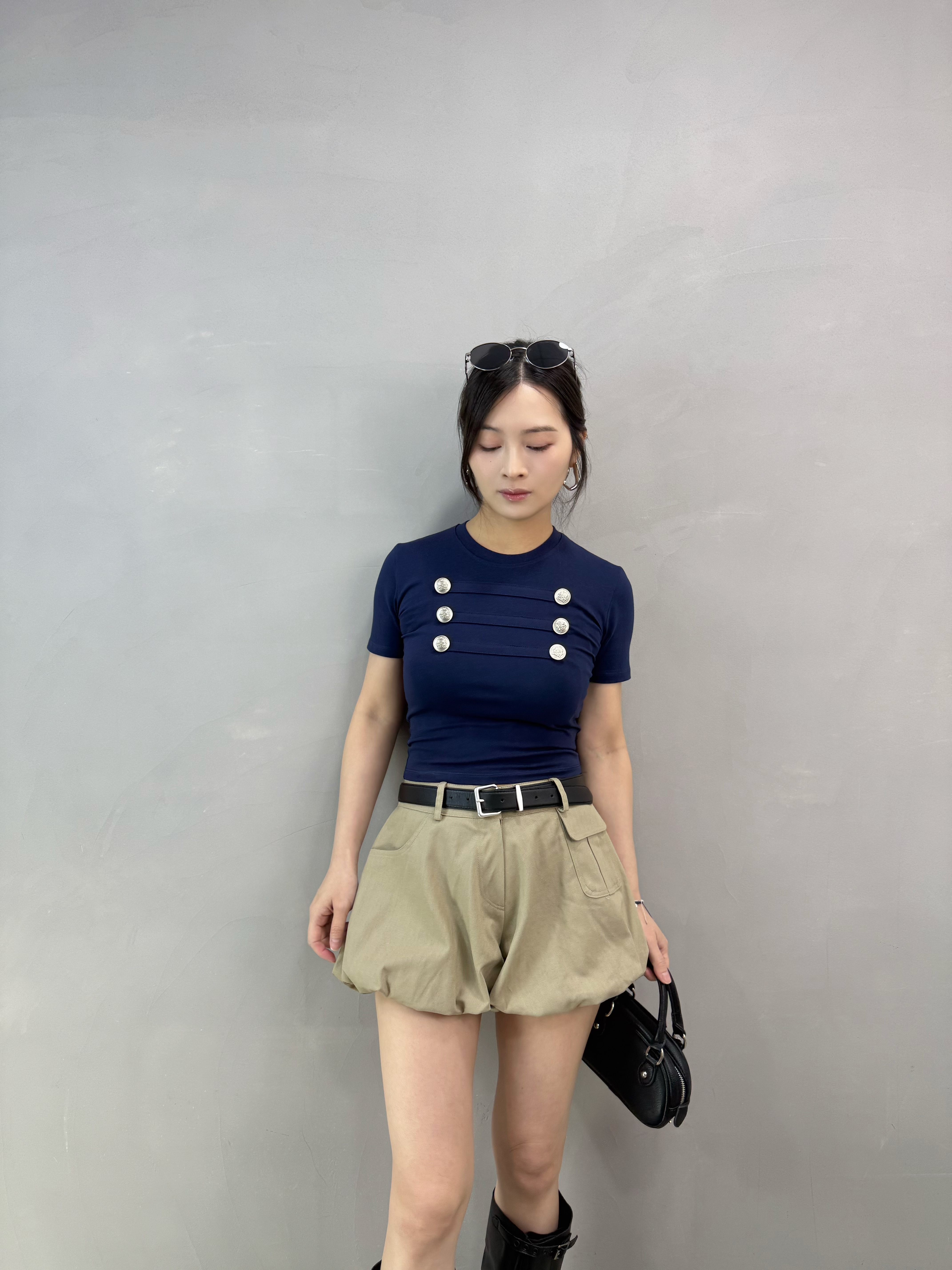 B01 手工鈕Tee
