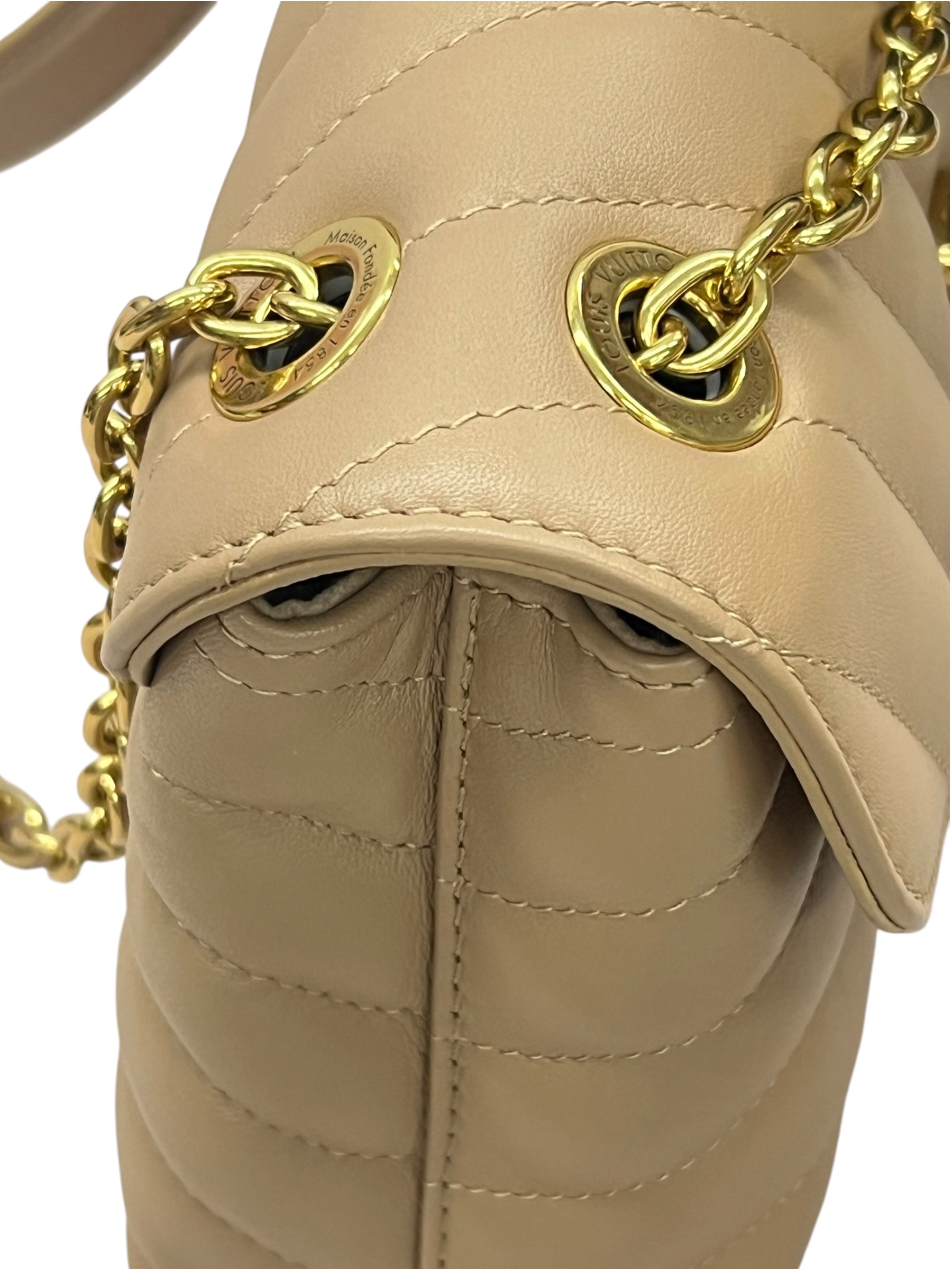 Pre-owned Louis Vuitton New Wave Chain Bag / Product Code:071804 