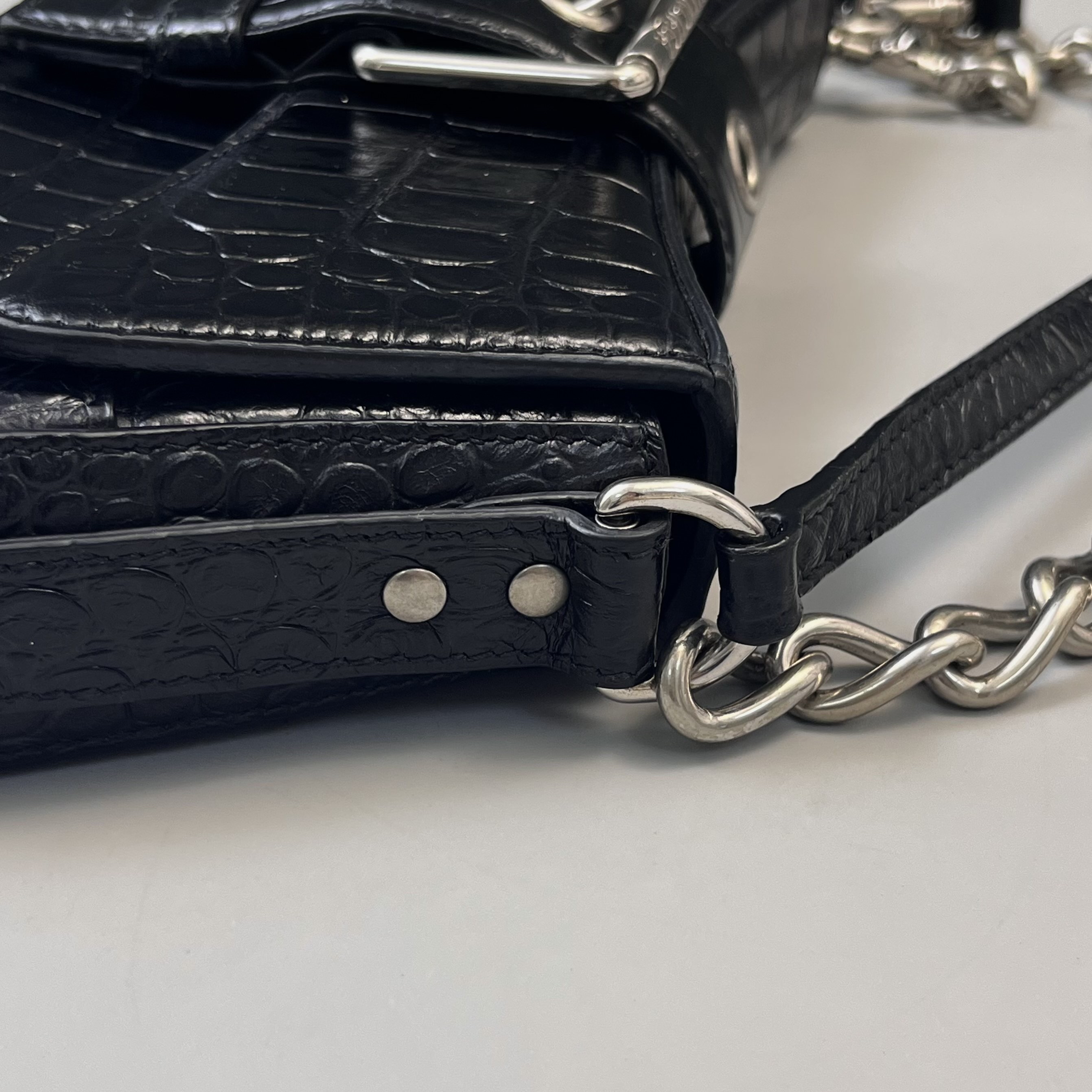 【預訂貨品】巴黎世家黑銀鰐魚壓紋腋下包