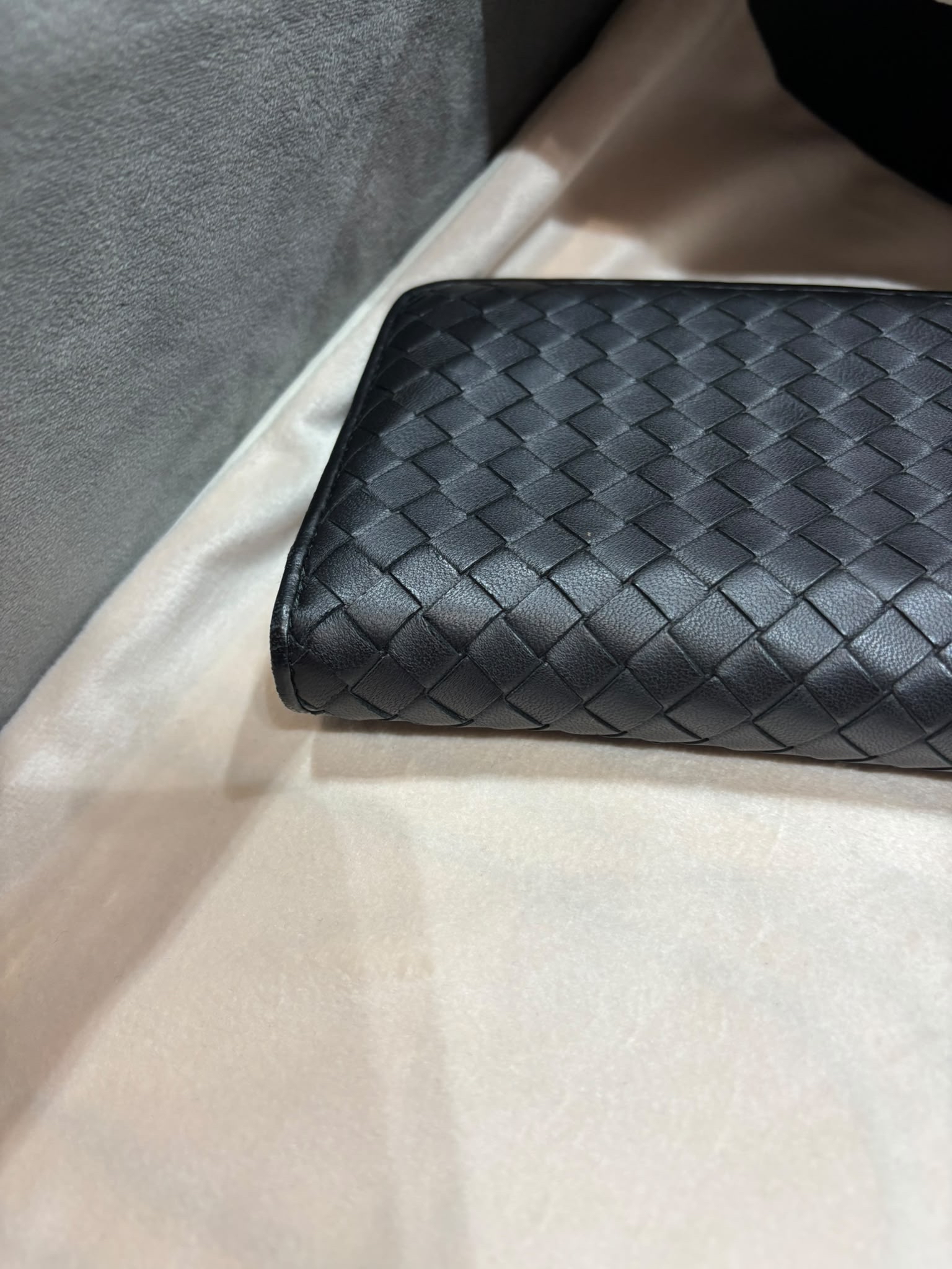 Bottega Veneta LONG WALLET  100%Authentic ,95%new ✅box 