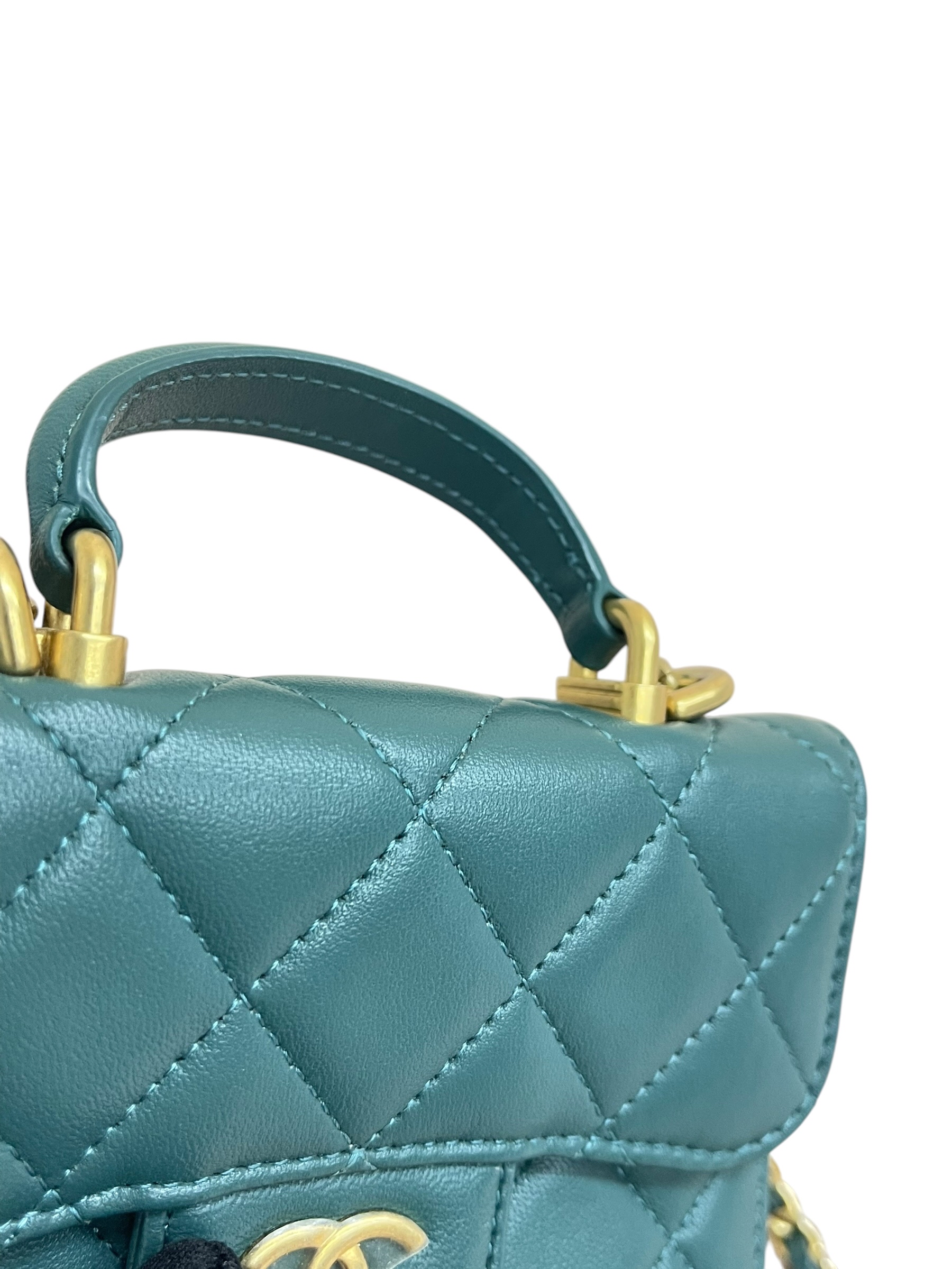 Pre-owned Chanel Top Handle Flap Coons Purse/ Product Code: 26061006