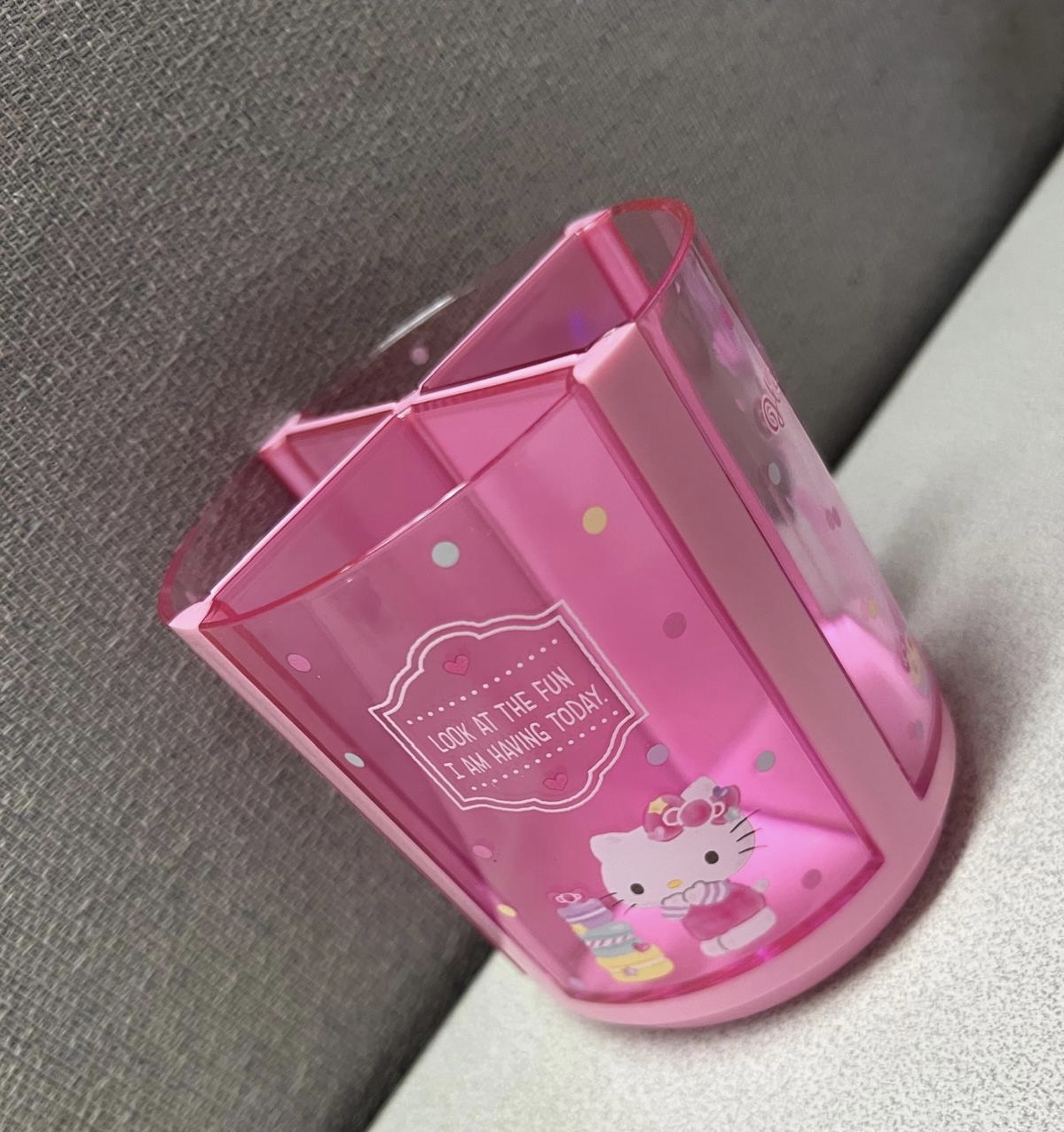 🎌日本直送🎌 Sanrio 卡通 4格旋轉筆筒（$89