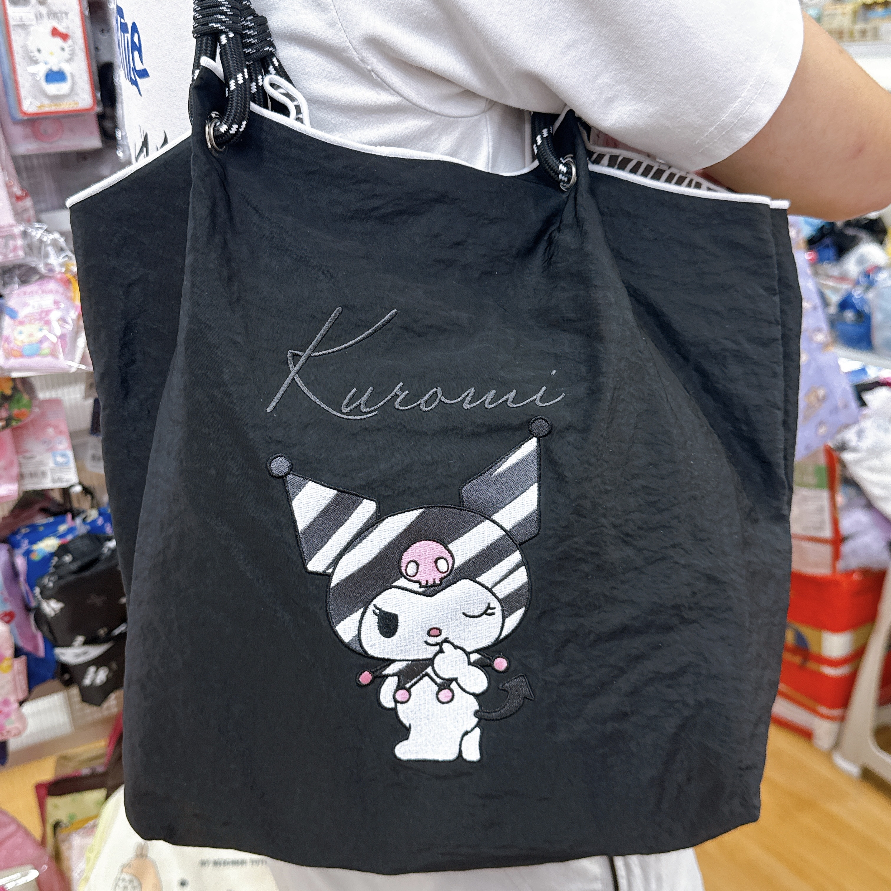 日本限定版Hello Kitty Kuromi側揹袋