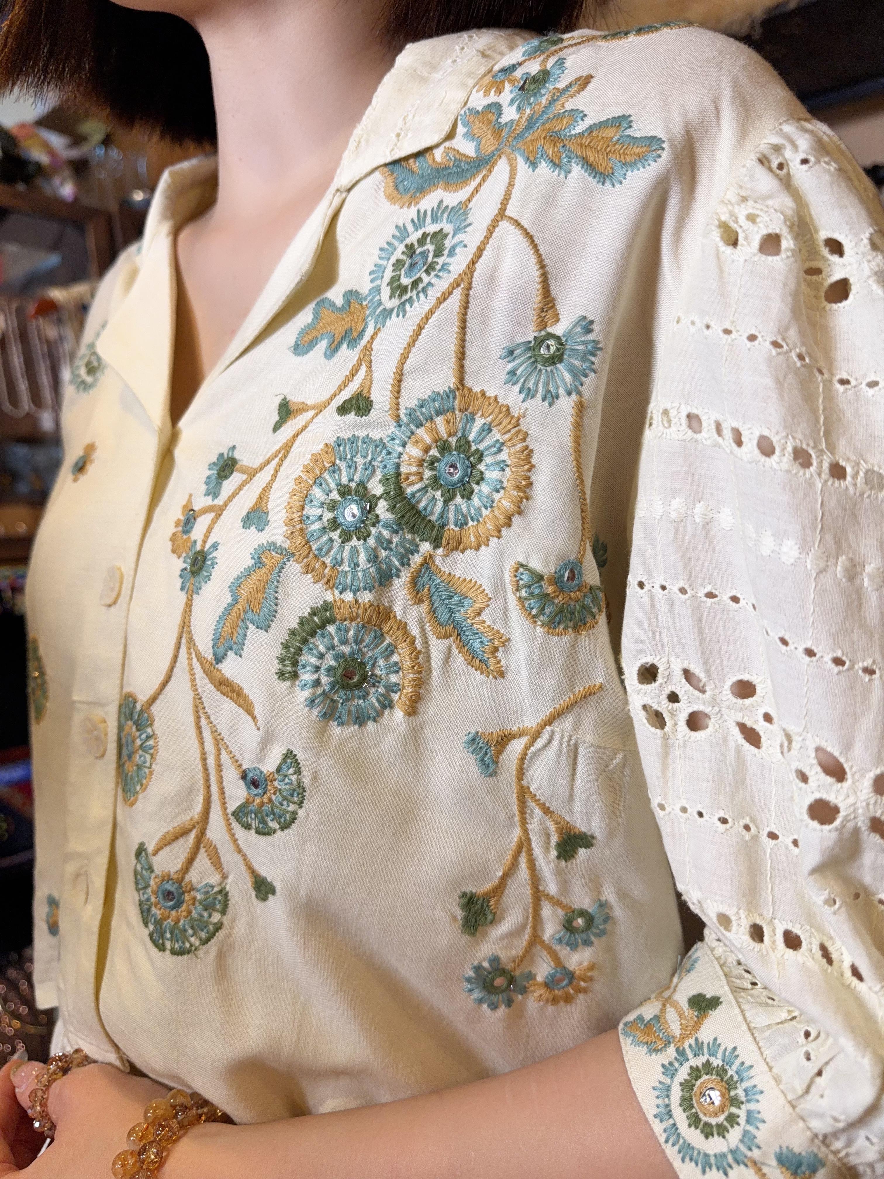 Milky Beige Emb. 2-way Top with Lace Sleeve #1146