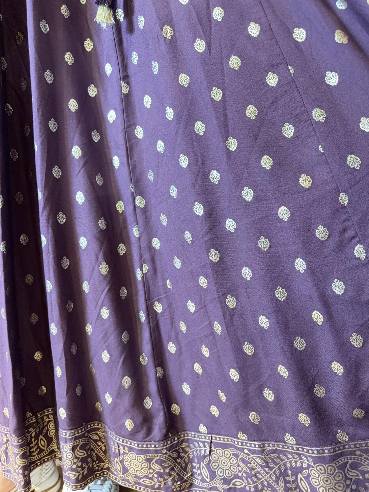 1619 Purple with Gold Emb. 16-cloth 4-Rope OP 49"