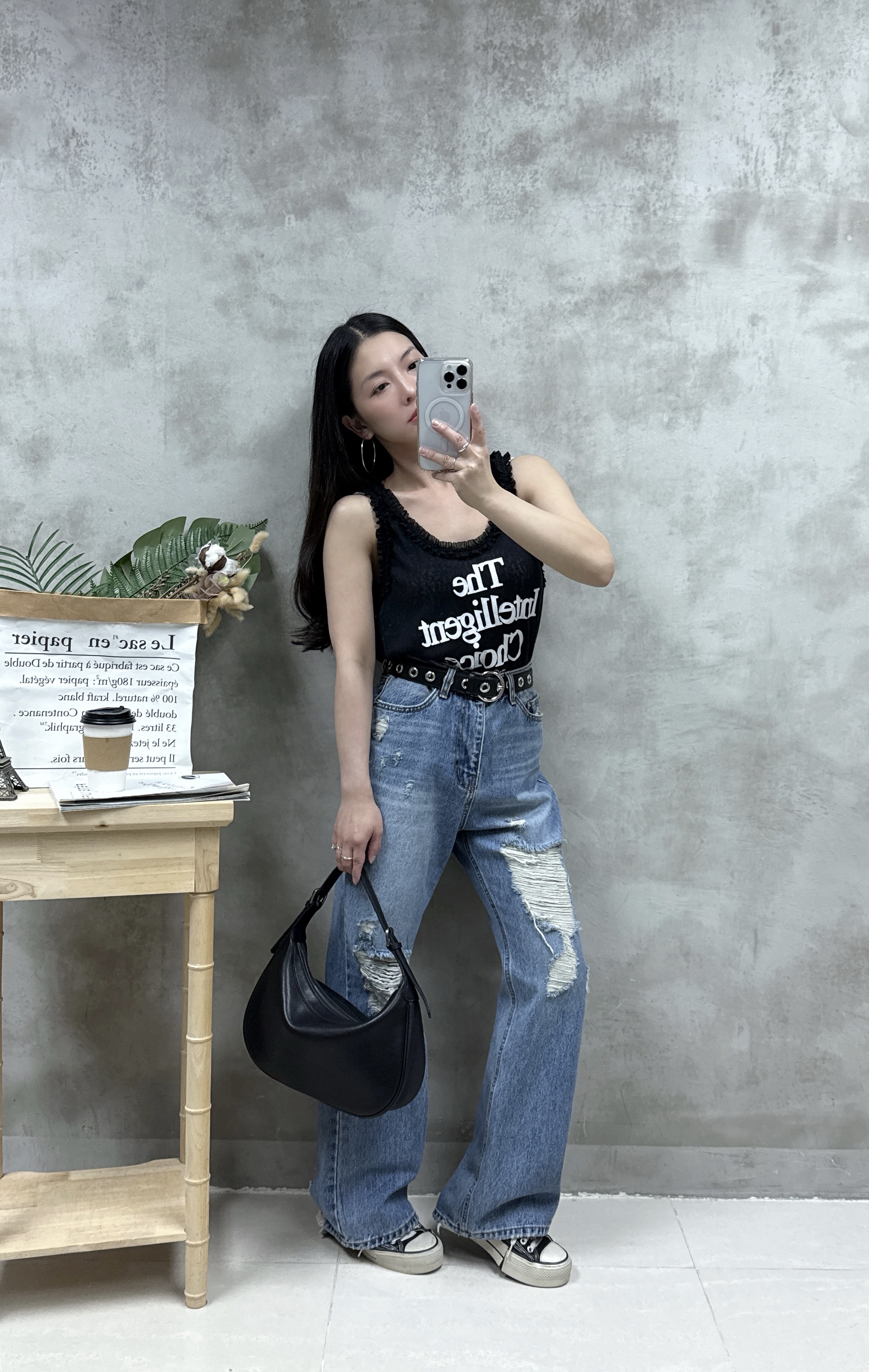 E19爛直腳牛仔褲