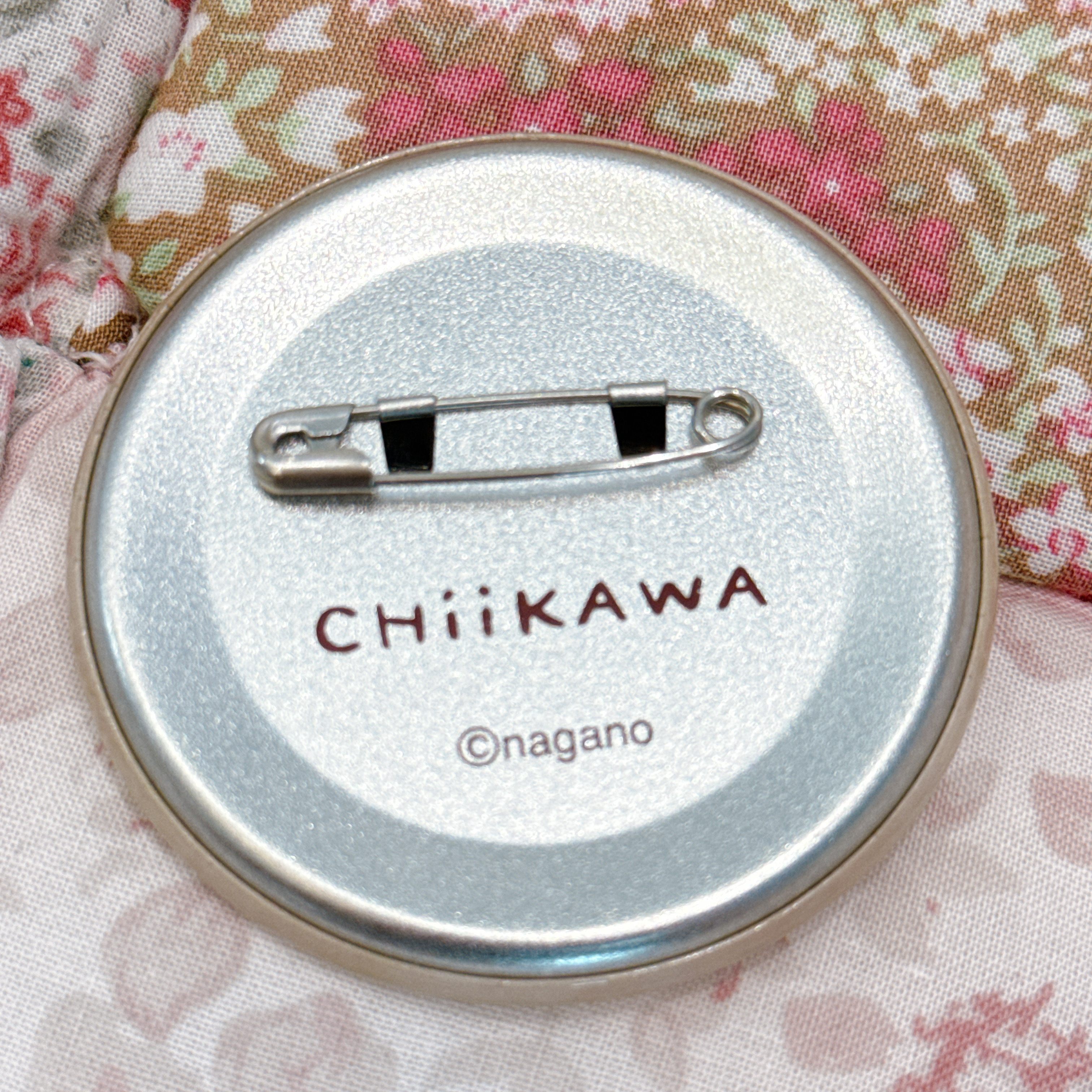 上海限定chiikawa 襟章
