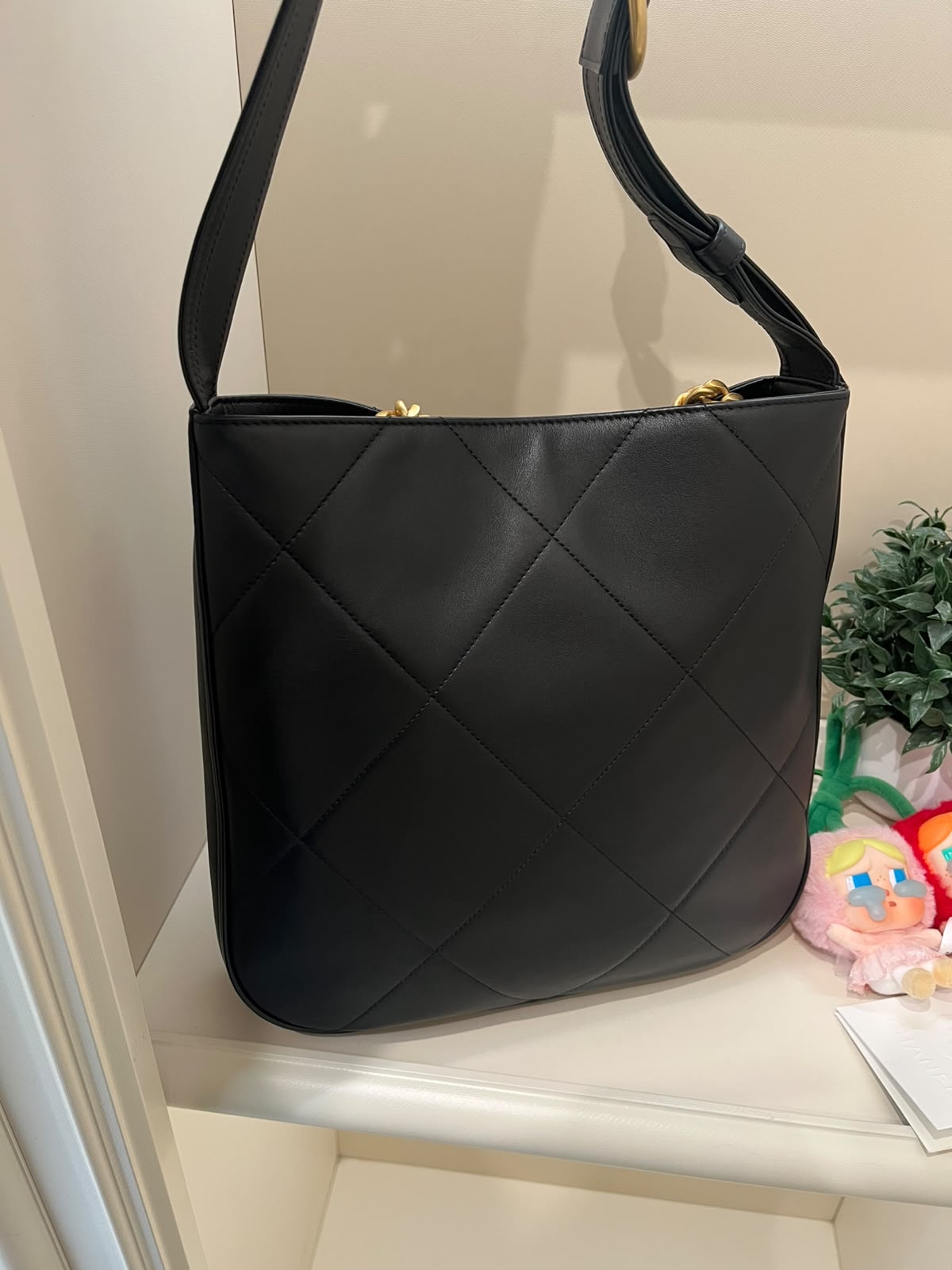 Chanel easy mood Hobo Bag AS2844 bucket bag,100%Authentic, 98%New ✅香港專門店收據✅晶片✅Dust bag✅Box