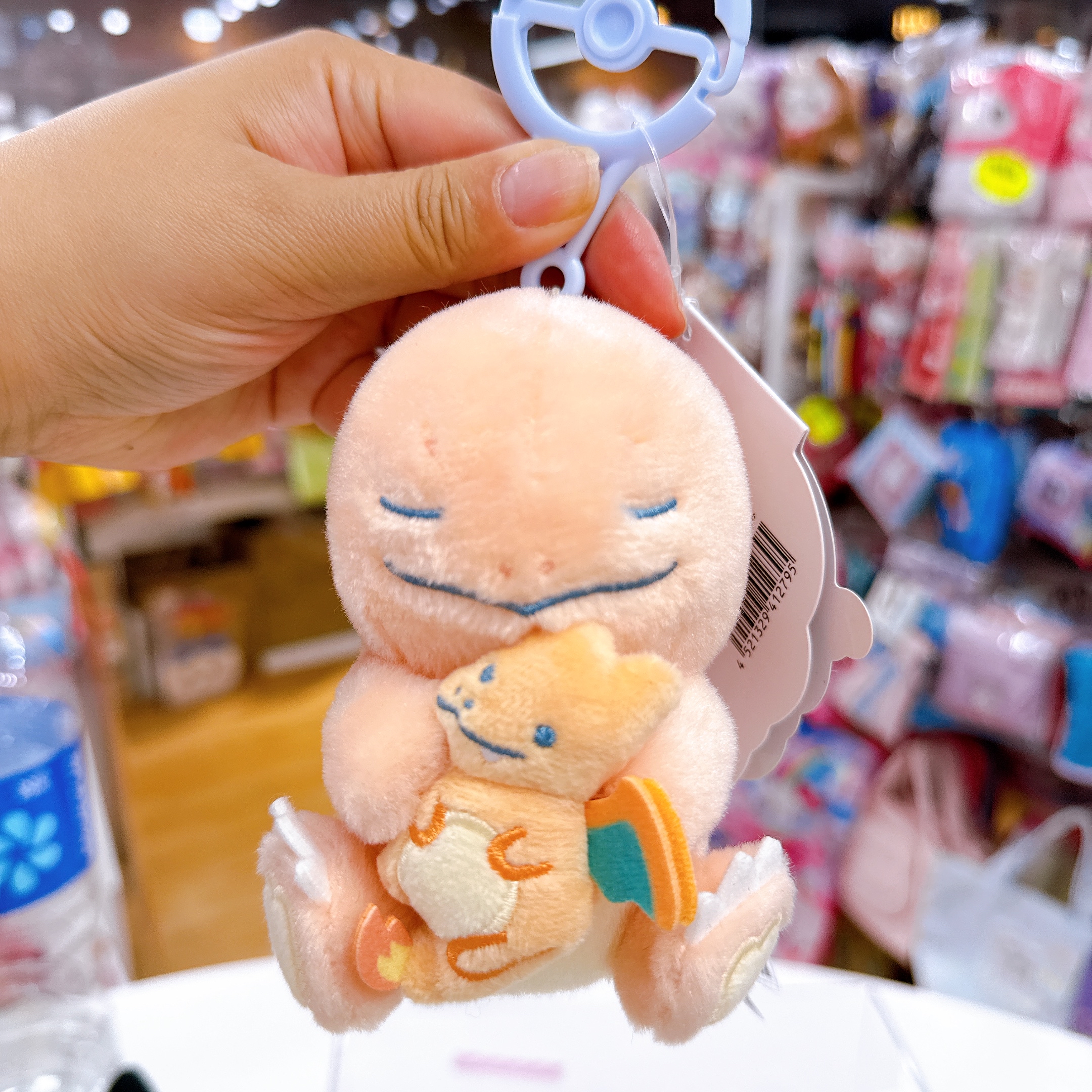 日本直送比卡超Pokemon Centre 小火龍公仔掛飾