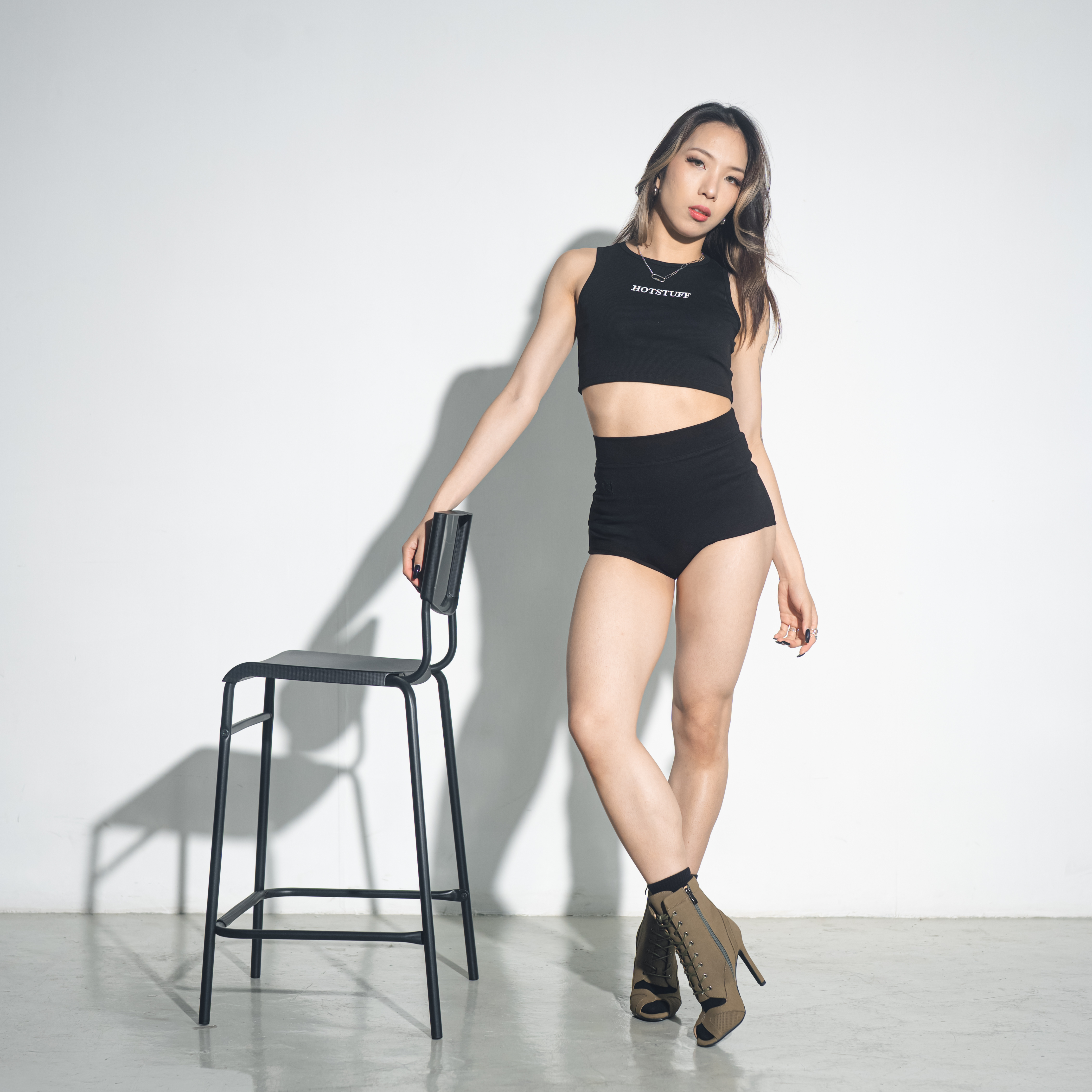 HOTSTUFF LOGO CROP-VEST