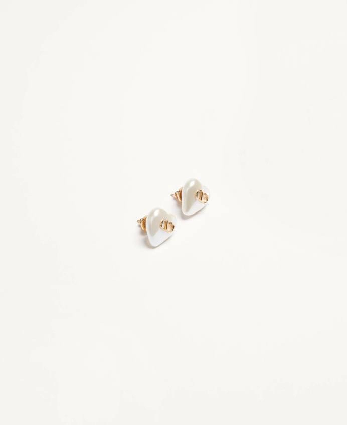 新款🆕訂貨📮Valentino 愛心珍珠耳環 十分美麗🤍🤍🤍🤍 Size 1.5x1.5cm