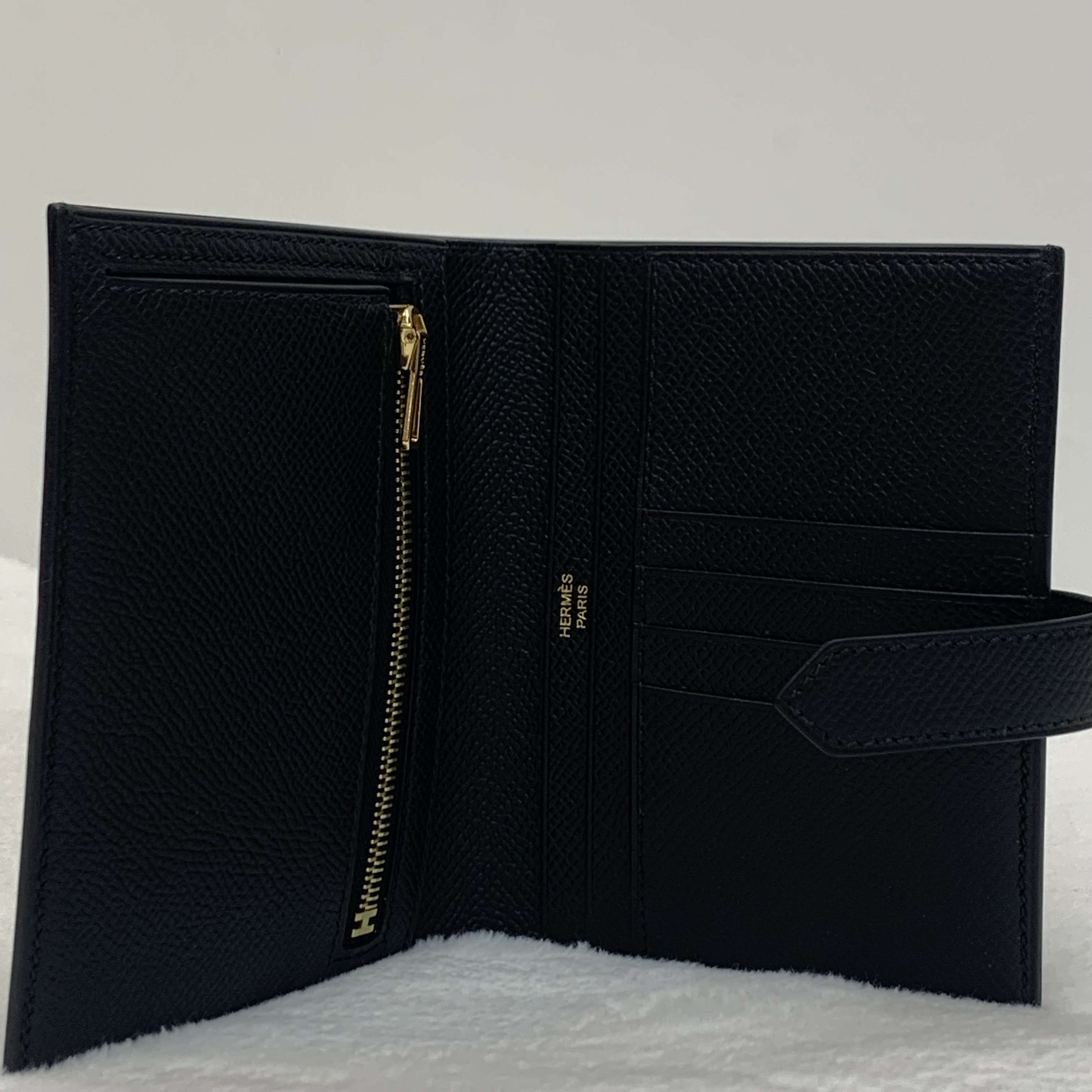 全新有膜Hermes bearn compact wallet