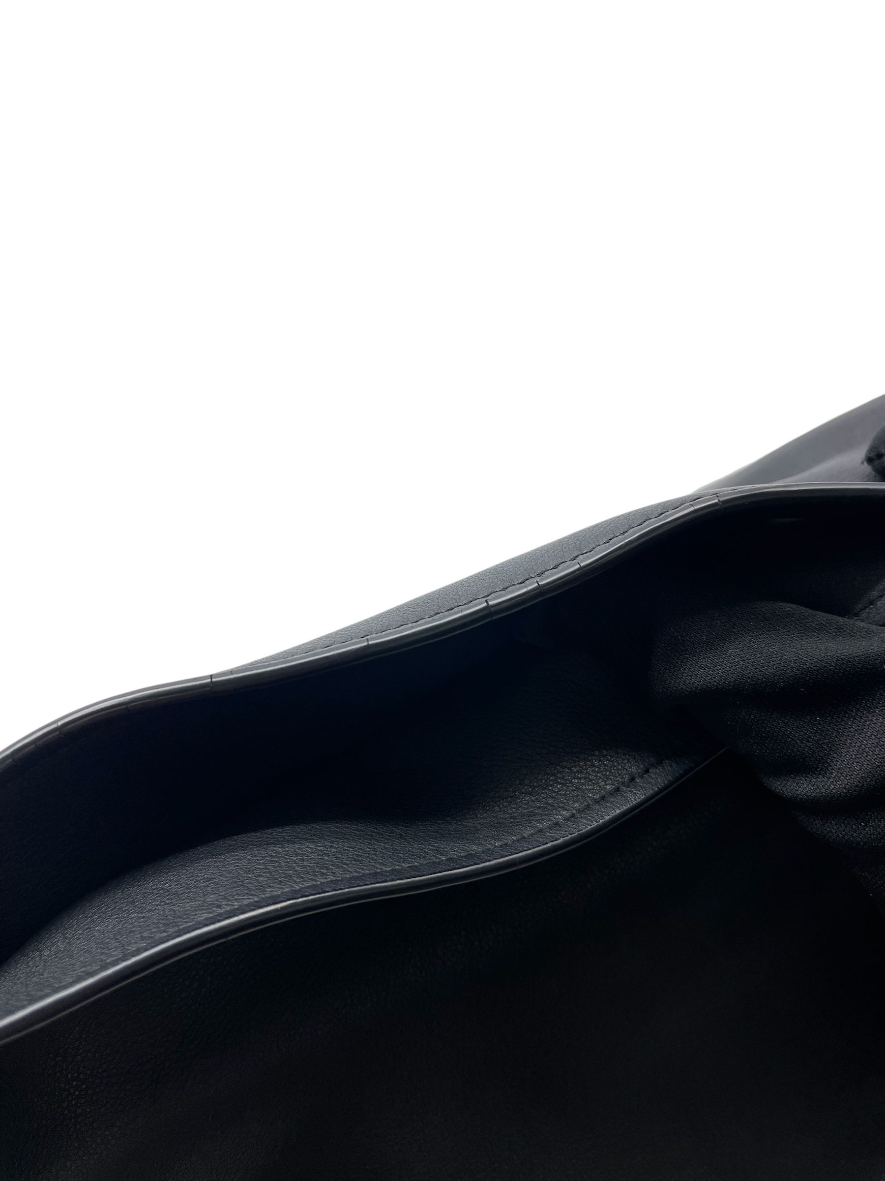 Pre-owned Loewe flamenco Product Code: 070804