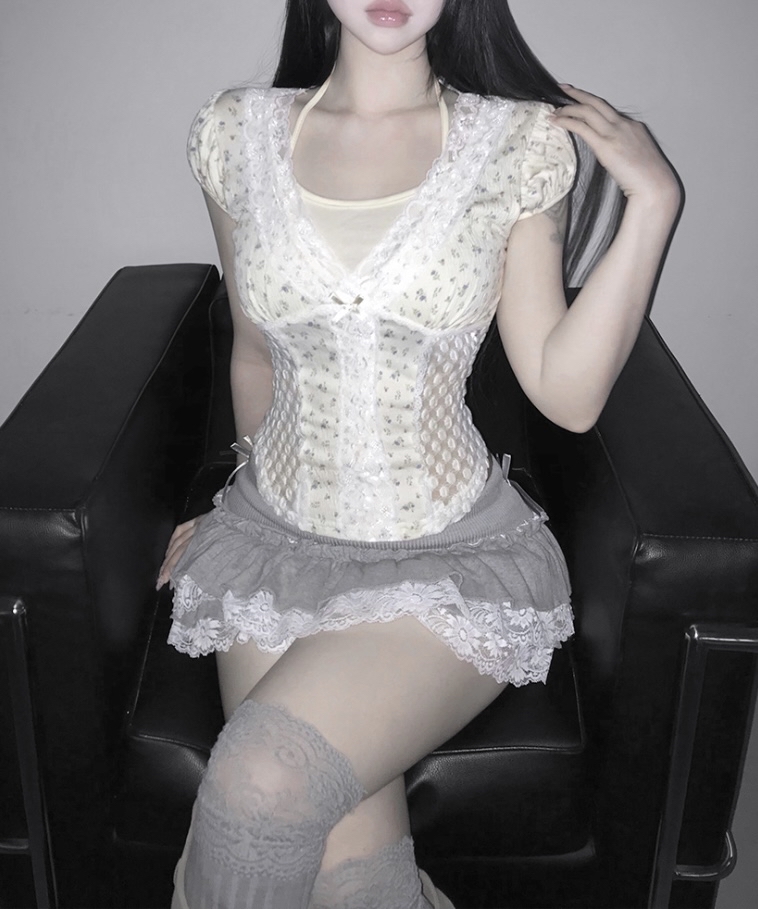 Layered Lace-Trim Floral Top