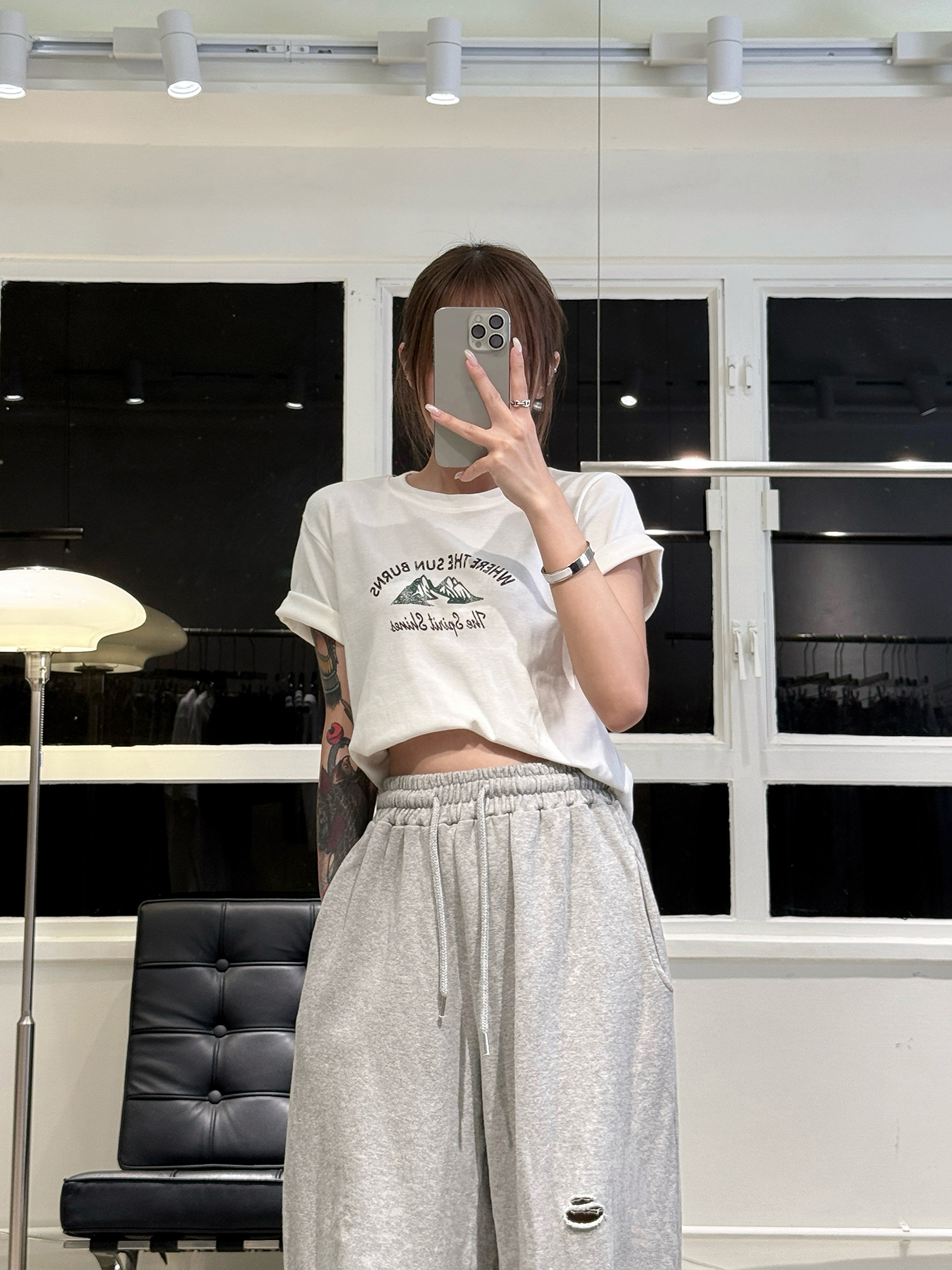 𝐑𝐢𝐩𝐩𝐞𝐝 𝐬𝐨𝐟𝐭 𝐜𝐨𝐭𝐭𝐨𝐧 𝐝𝐫𝐚𝐰𝐬𝐭𝐫𝐢𝐧𝐠 𝐣𝐨𝐠𝐠𝐞𝐫𝐬