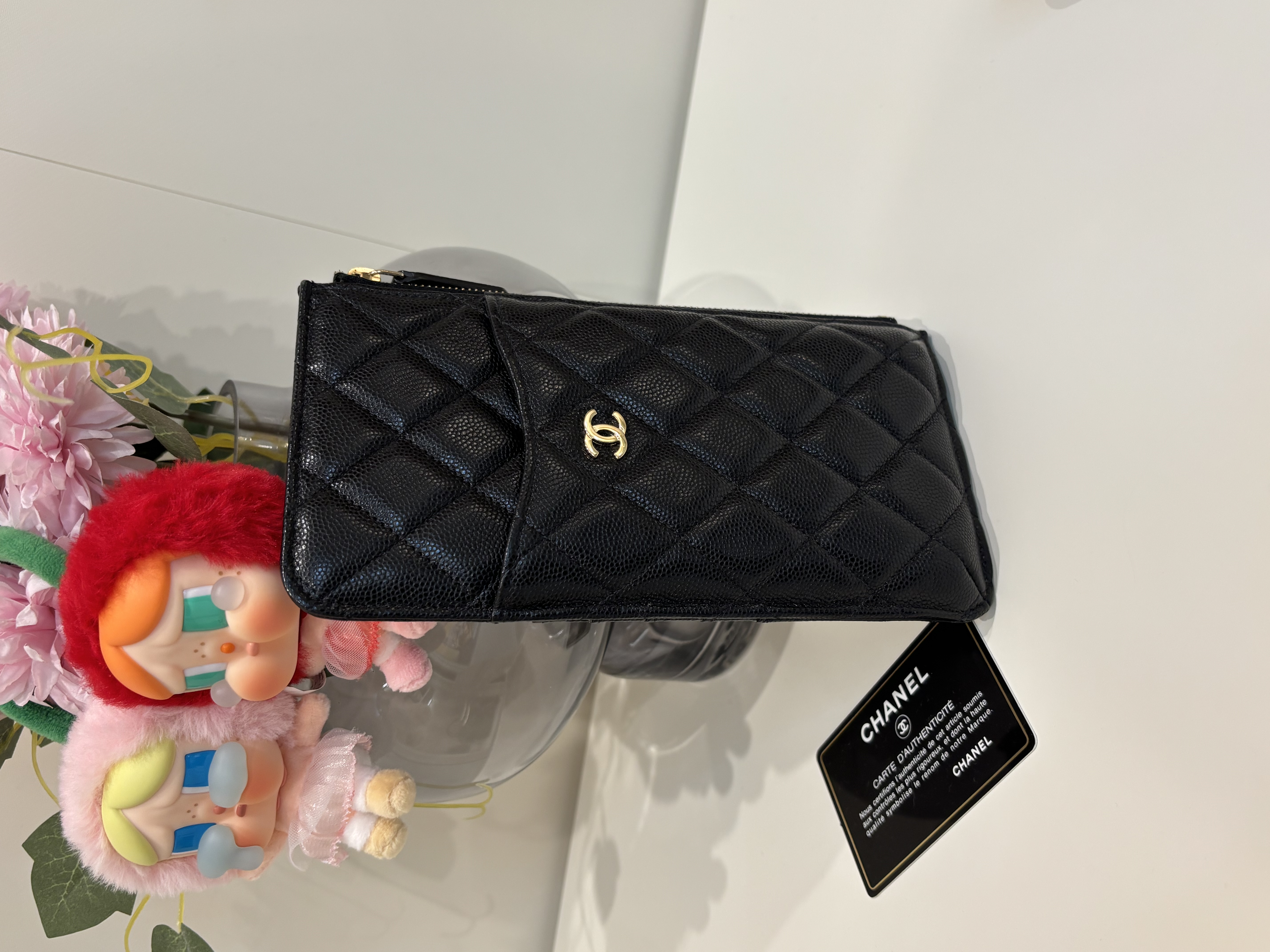 Chanel zip wallet phone pouch 黑色荔枝牛皮金扣 9100%Authentic,98%new✅card ✅dust bag 