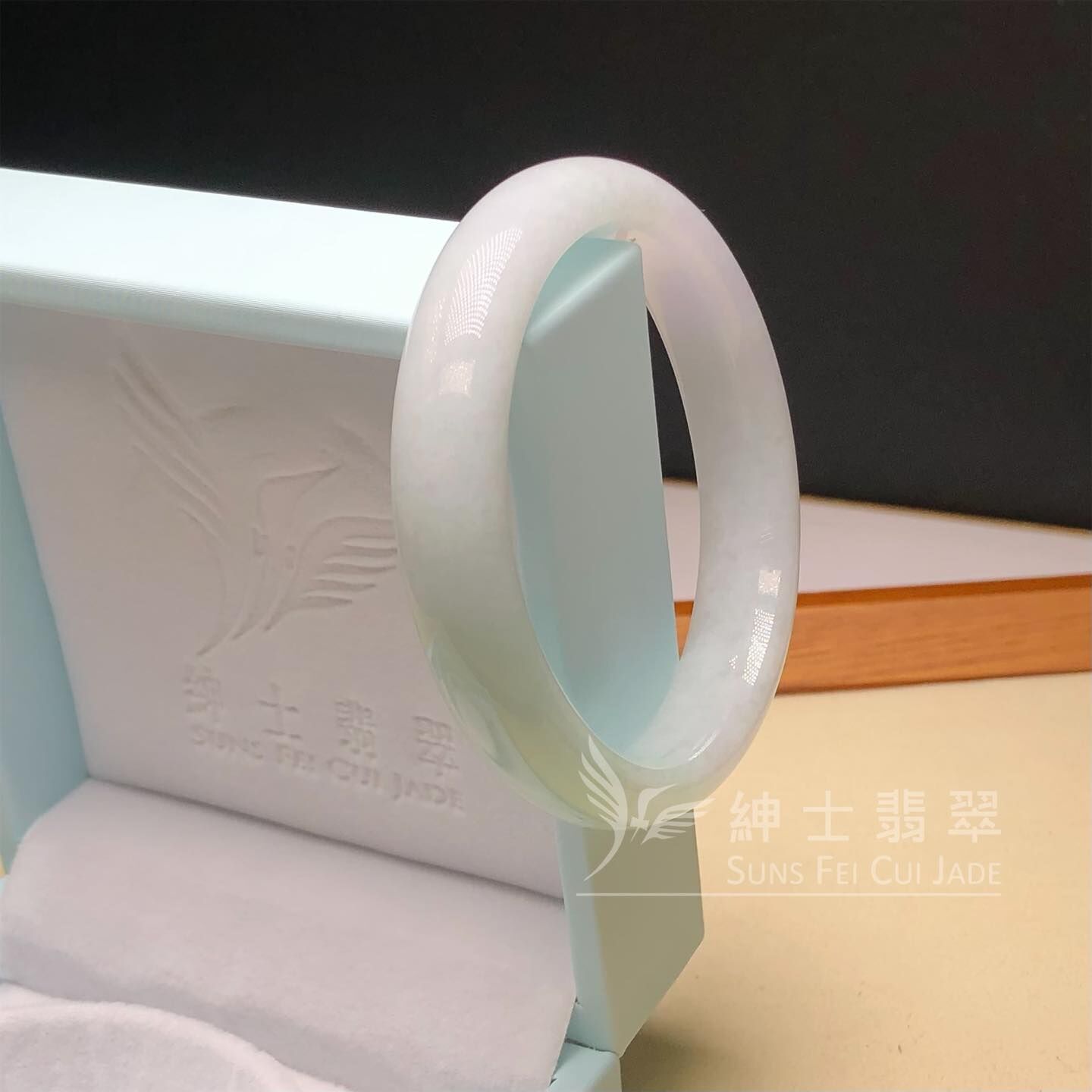 木那淡綠貴妃鐲54.2mm