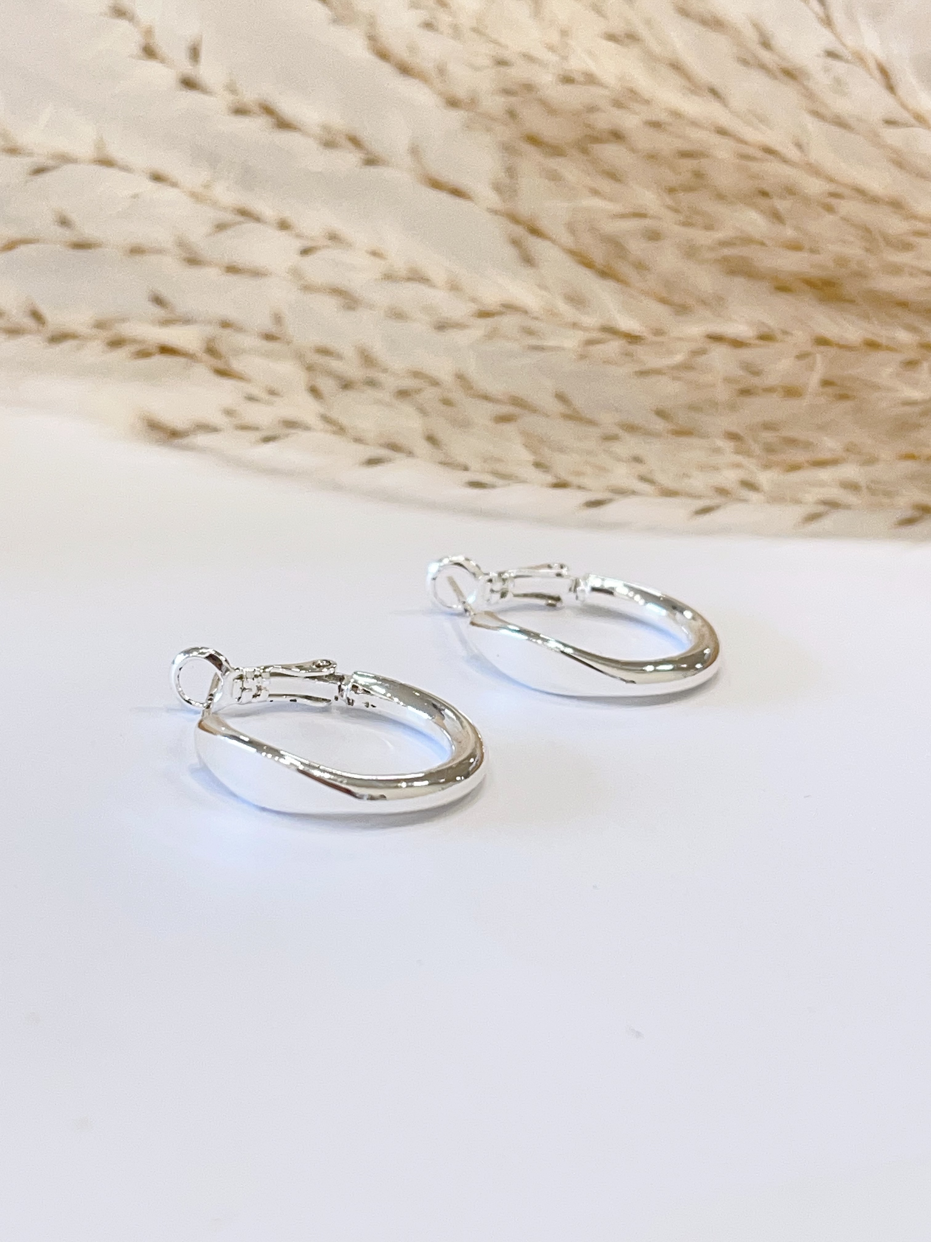 小切割设计素圈耳环