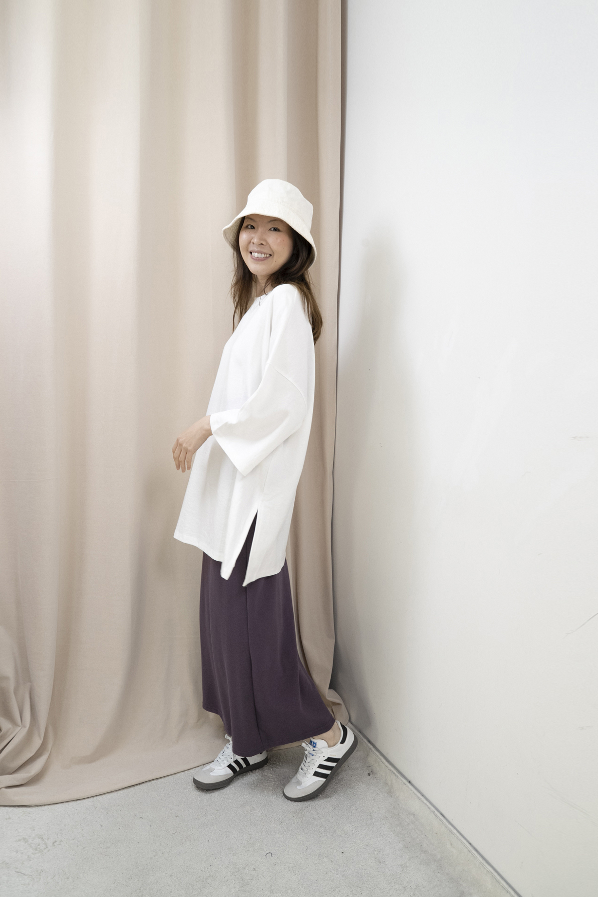 鬆身兩側開叉百搭棉Tee