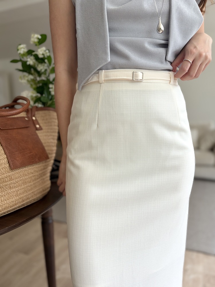 The Belted Straight Skirt (Ivory)