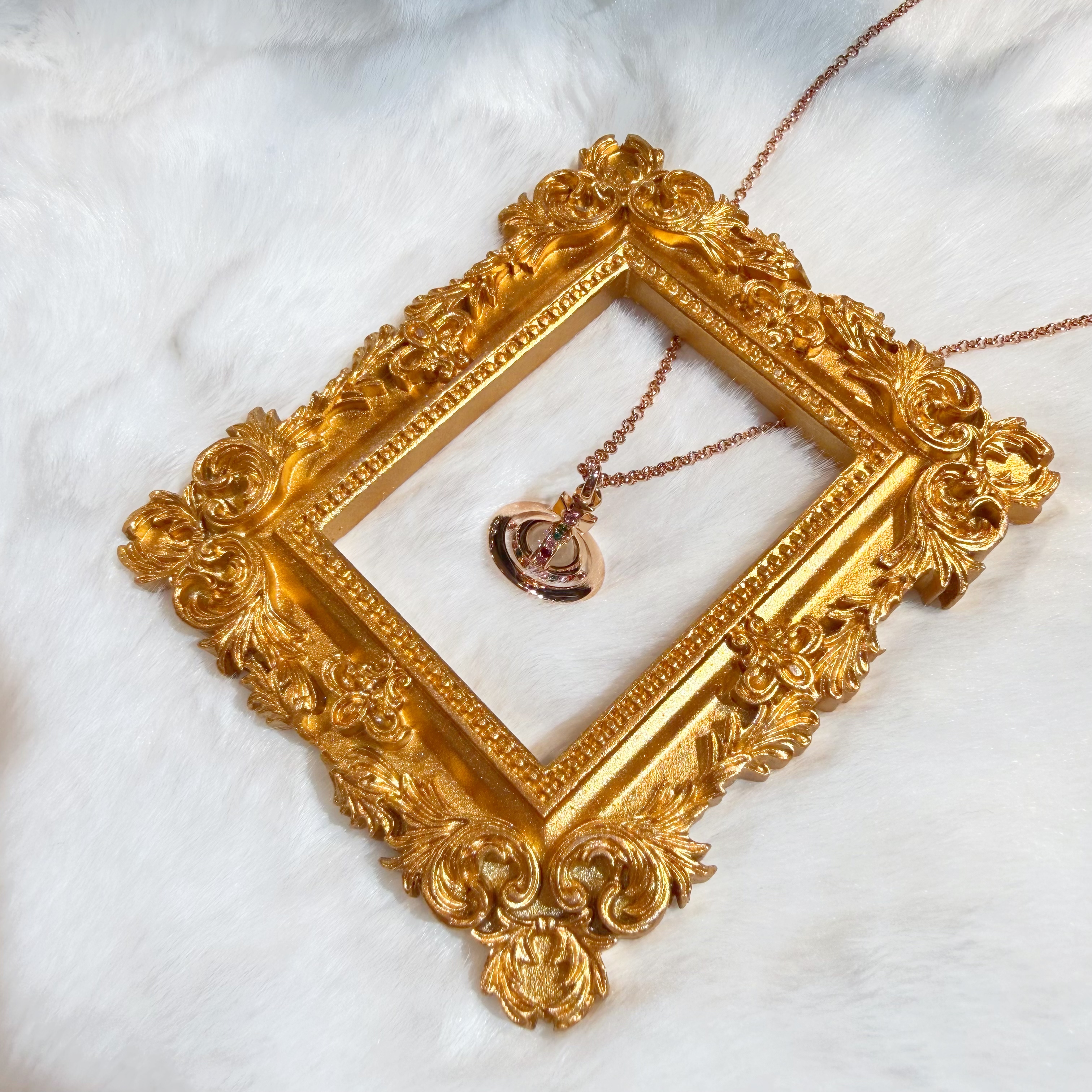 Vivienne Westwood mini 3d necklace RG