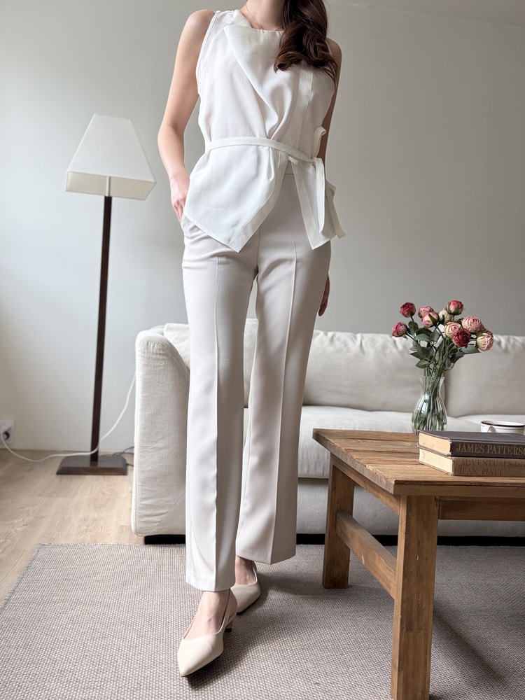 Classique Tailored Pants (Light Beige)