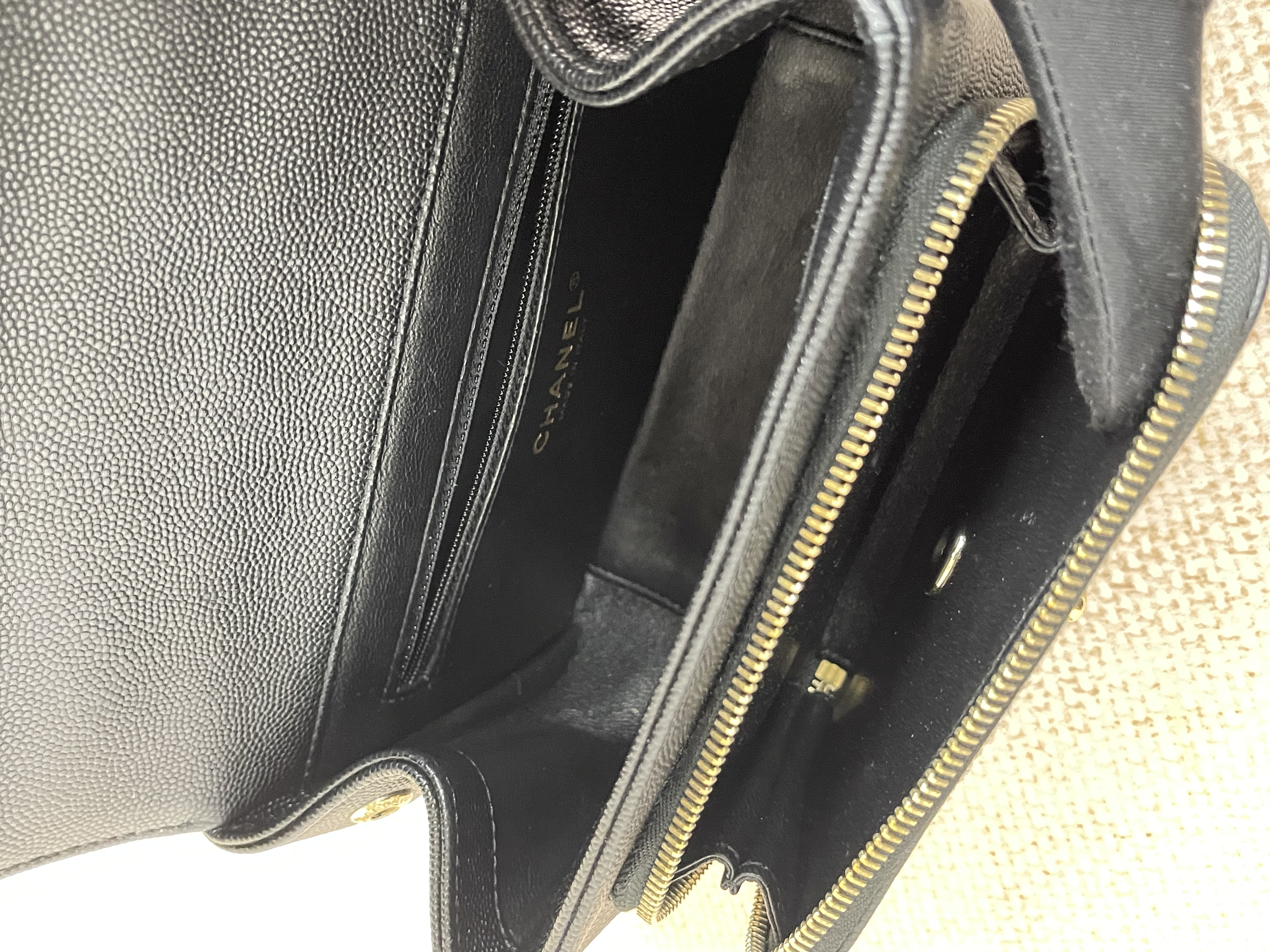 Pre-owned Chanel Business Affinity Bag/ Product Code: 26051701