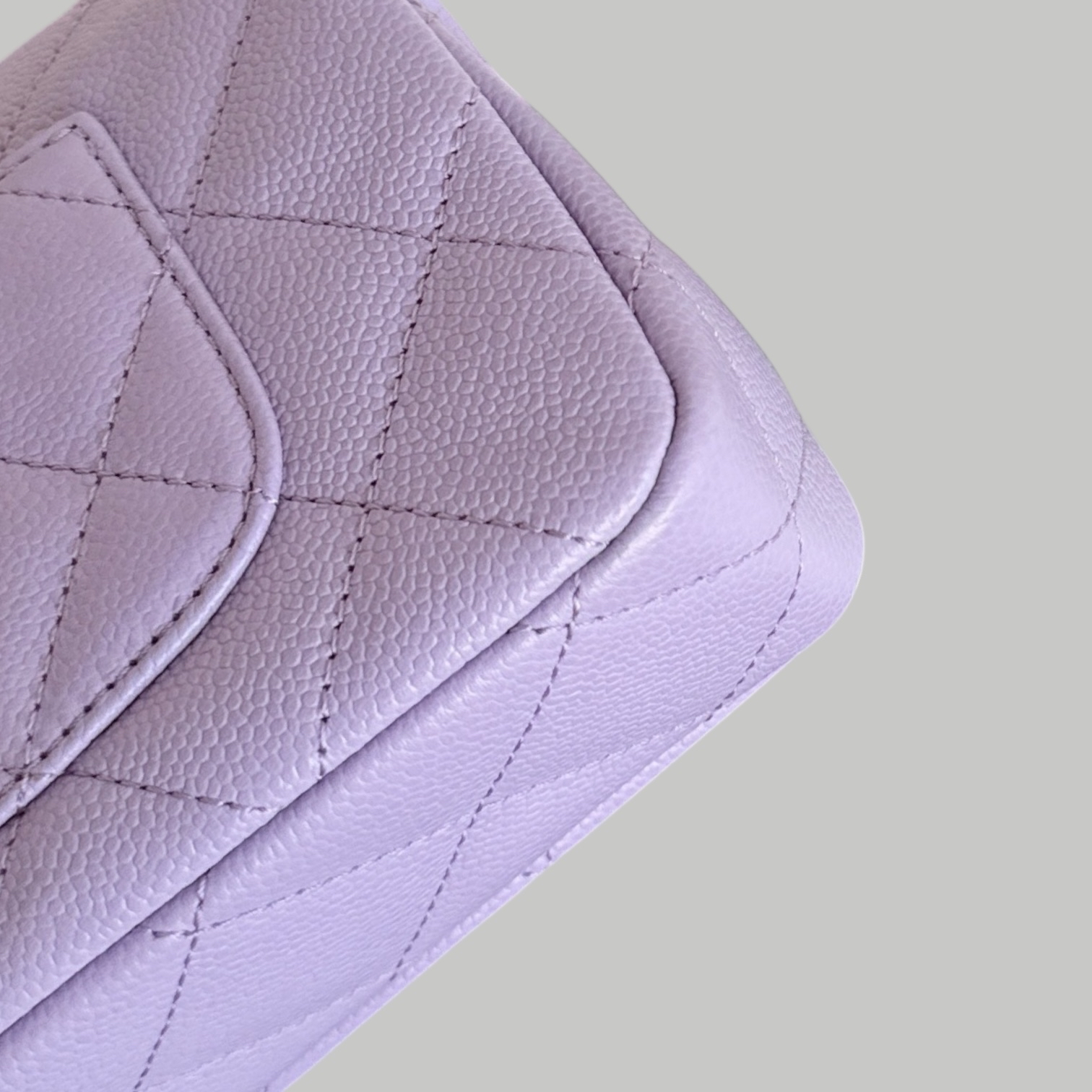 Chanel Caviar 紫色荔枝皮心形調節扣