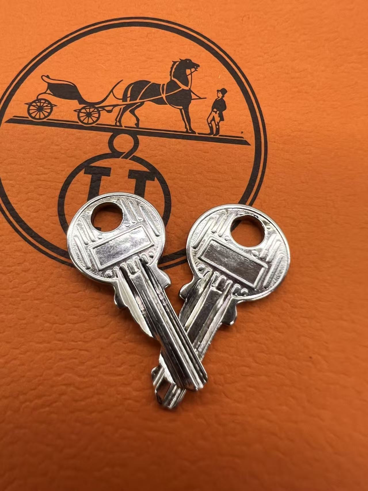 Hermes Cadena Lock and Key Set
