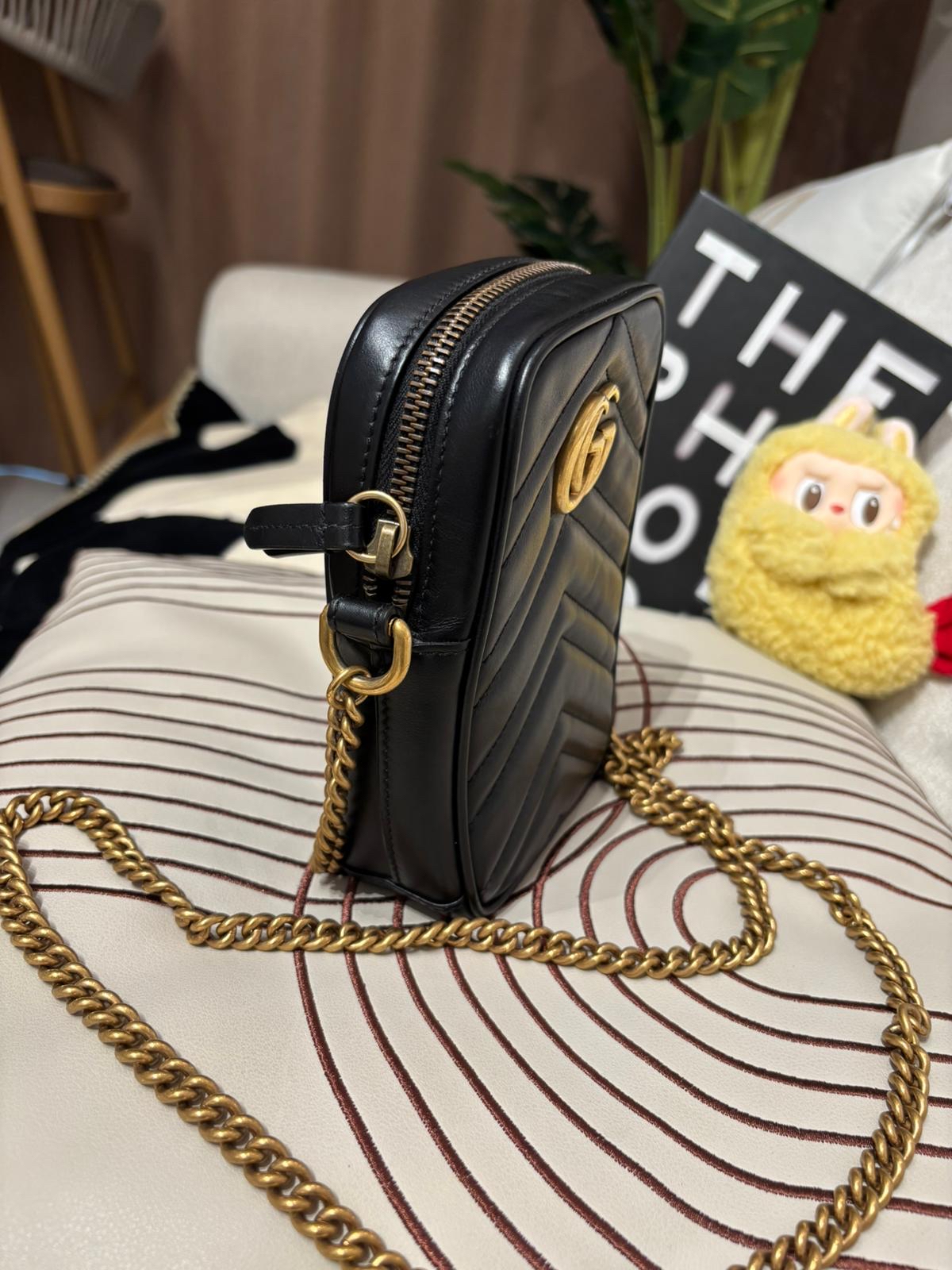 Gucci GG Marmont Vertical Phone Crossbody Bag 100%Authentic, 98%New ✅Booklet✅Dust bag