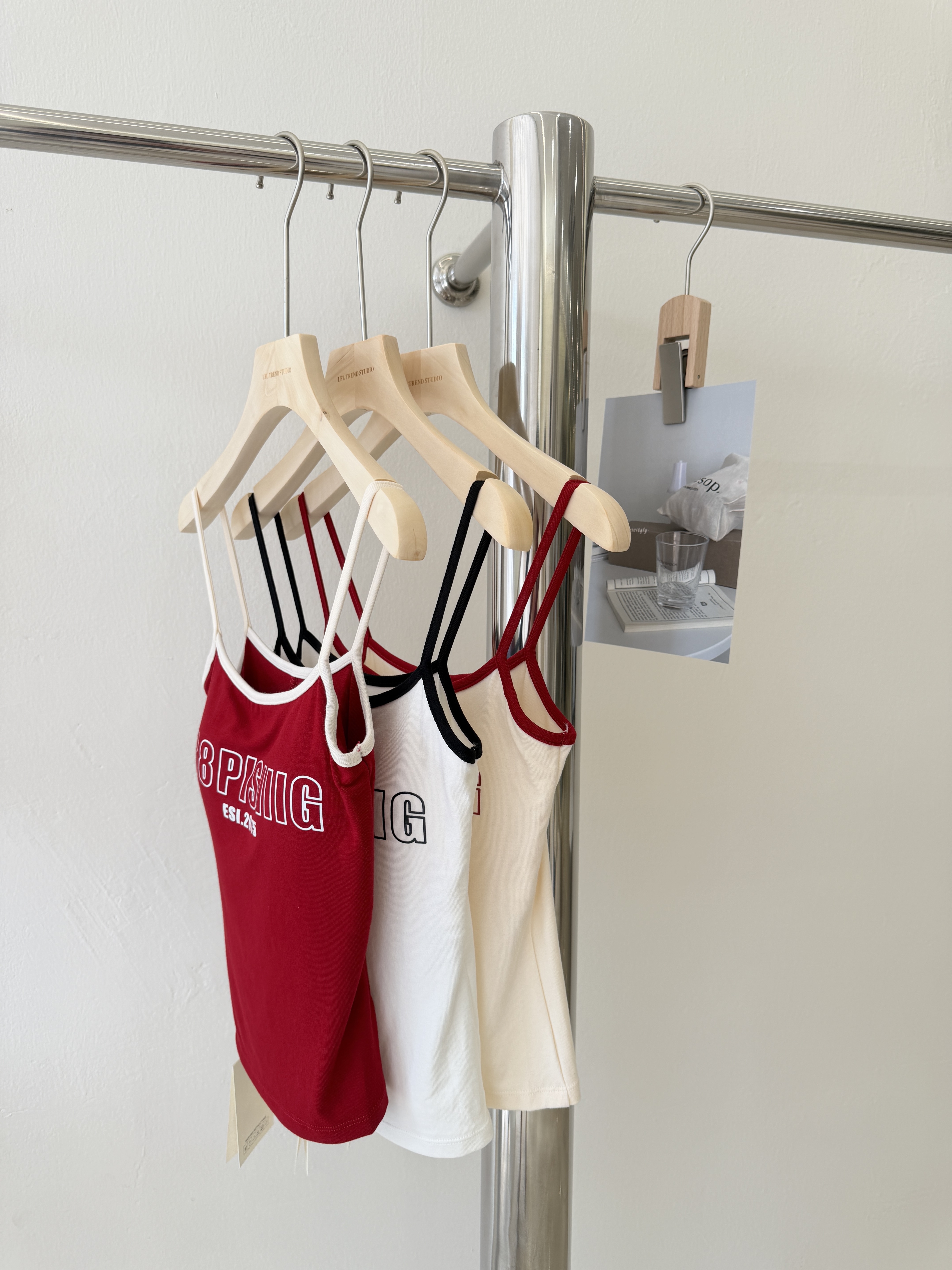 6629 辣妹撞色字母胸垫吊带