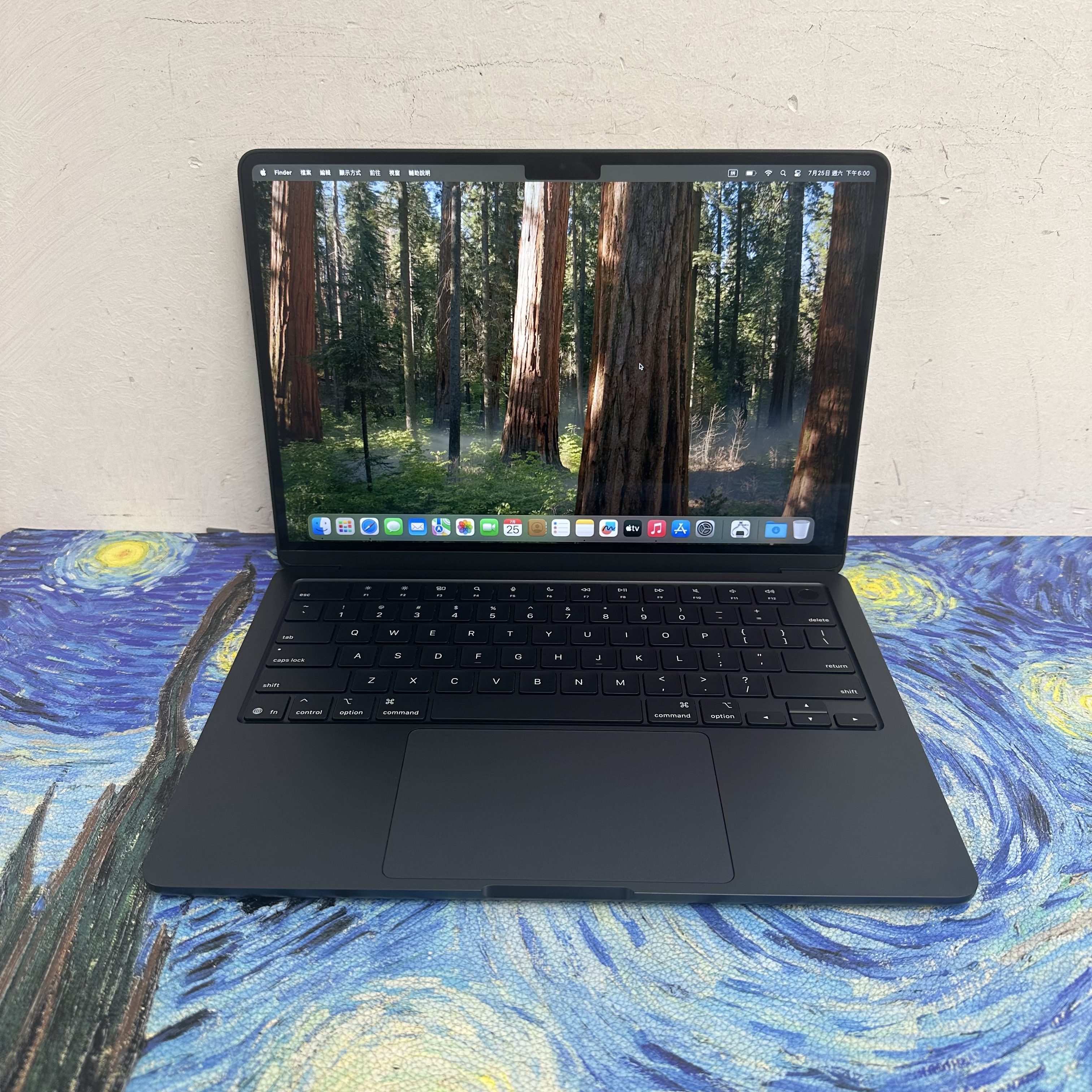 #6044 APPLE  MacBook Air M4 2025 M4 CPU/ 16GB Ram/256GB SSD/10核心GPU/Liquid Retina Mon/13吋/午夜藍色/Gaming Laptop / Notebook / 超強續航能力/文書機 / 畫圖 / 剪片 / Movie / Netflix 
