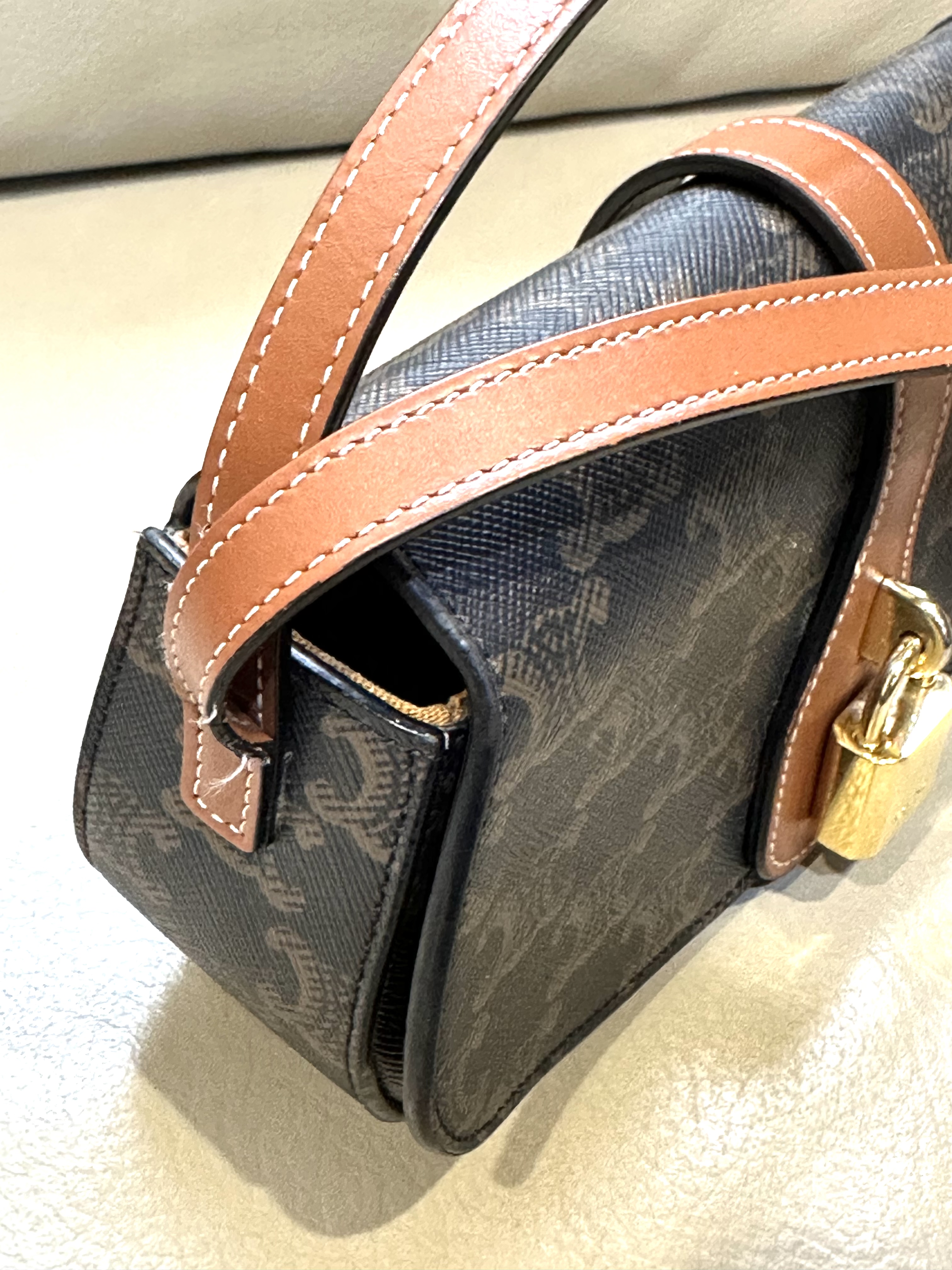 Pre-owned Celine Triomphe Canvas Clutch on Strap Tabou / Product Code: 26040503