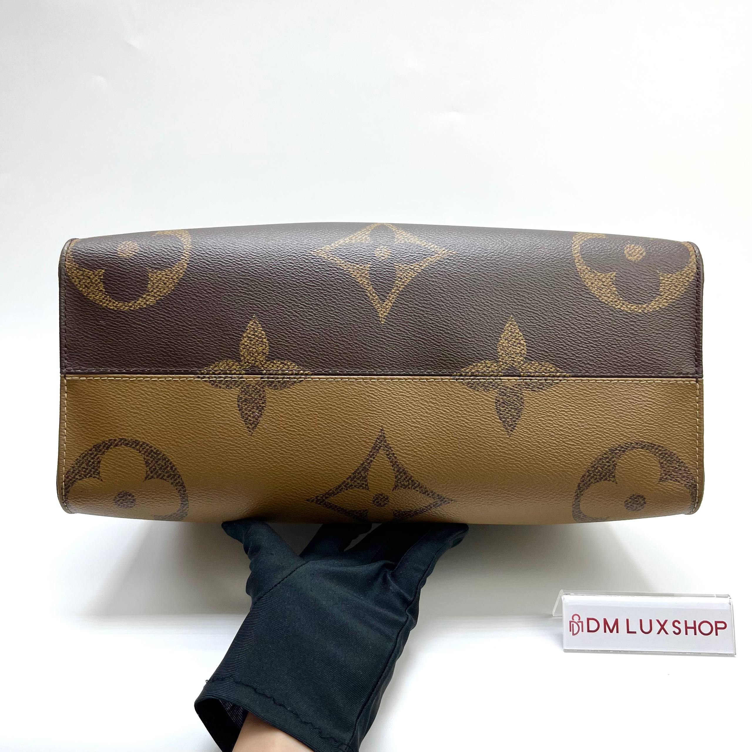 LV Reverse Monogram OnTheGo MM
