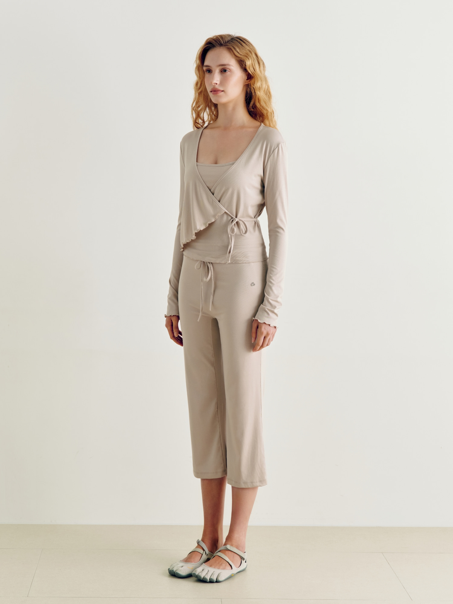 預購_Satva Low-rise Pants by Conch