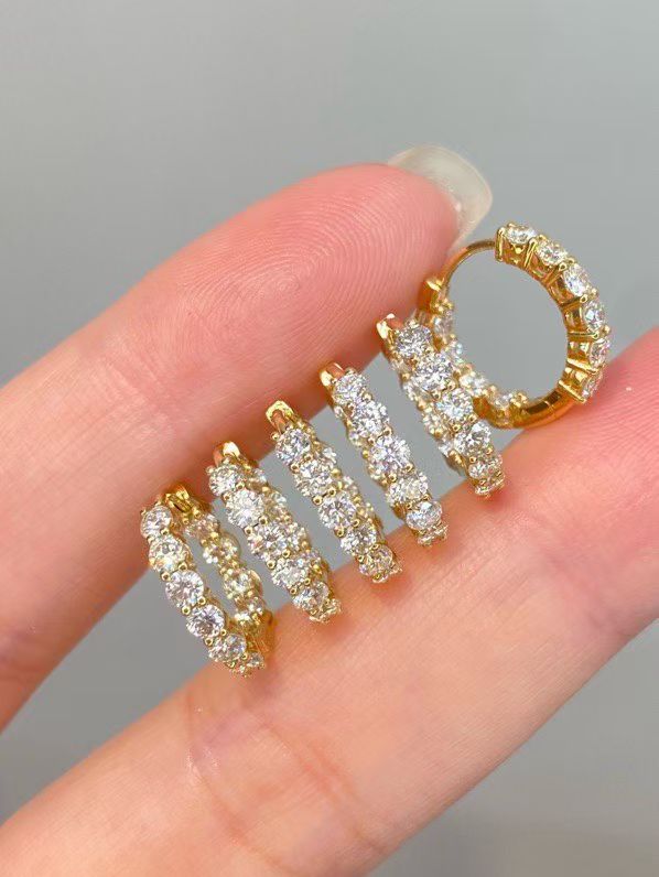18K Diamond Earrings 