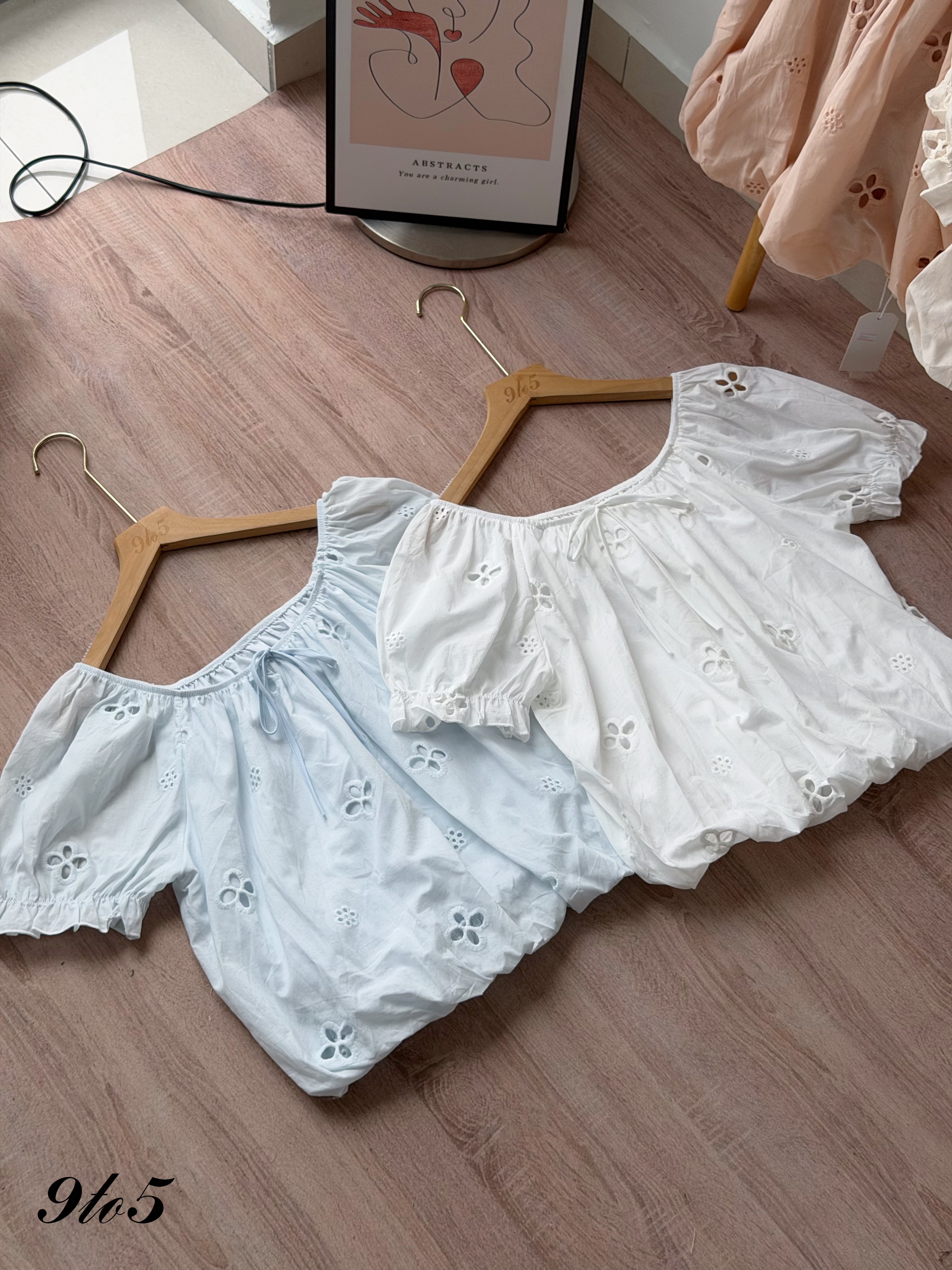 T4463 Puff Sleeve Floral Blouse - 4 Colors