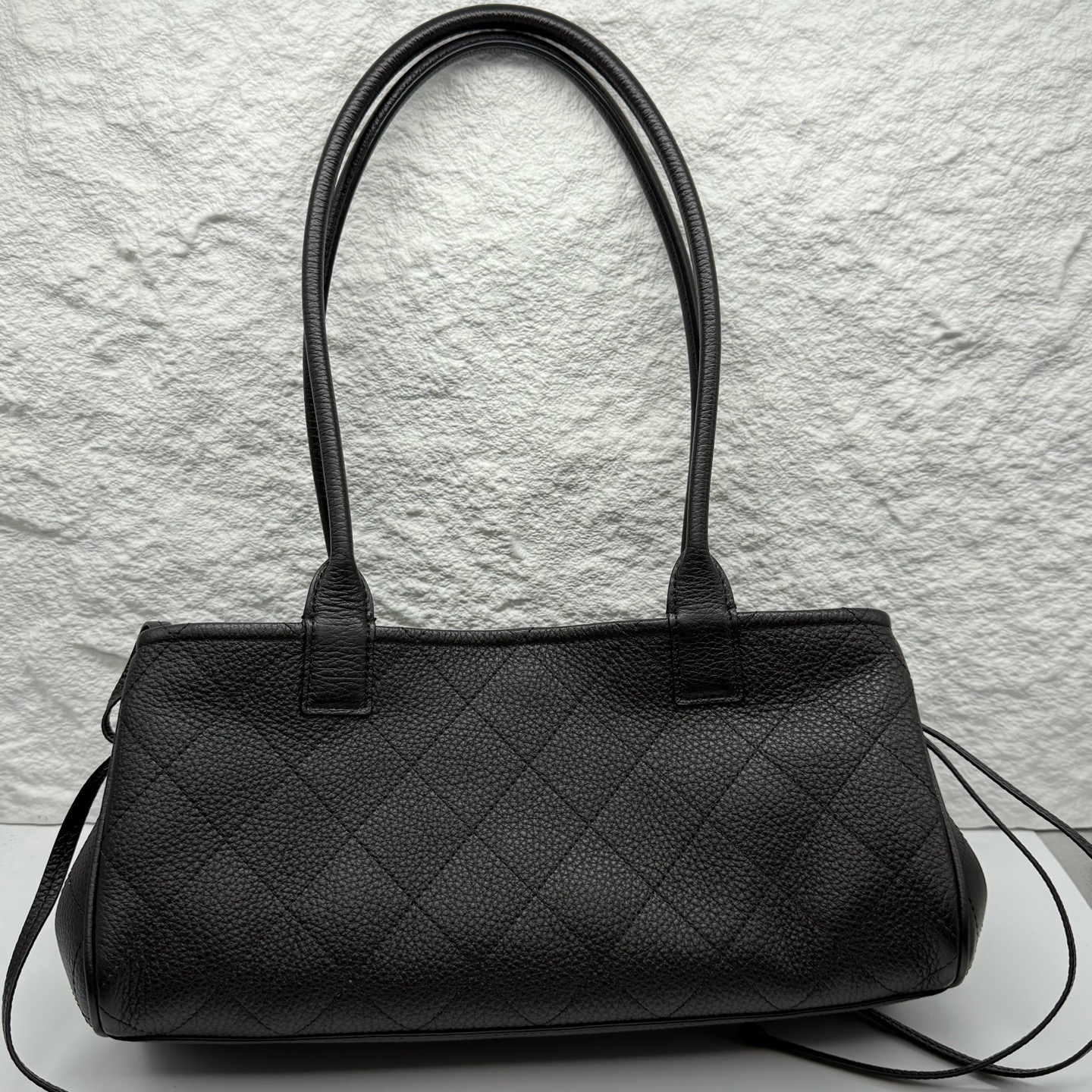 Brand New CHANEL Urban Essentials Small Shopping Bag Black / Product Code:26052808