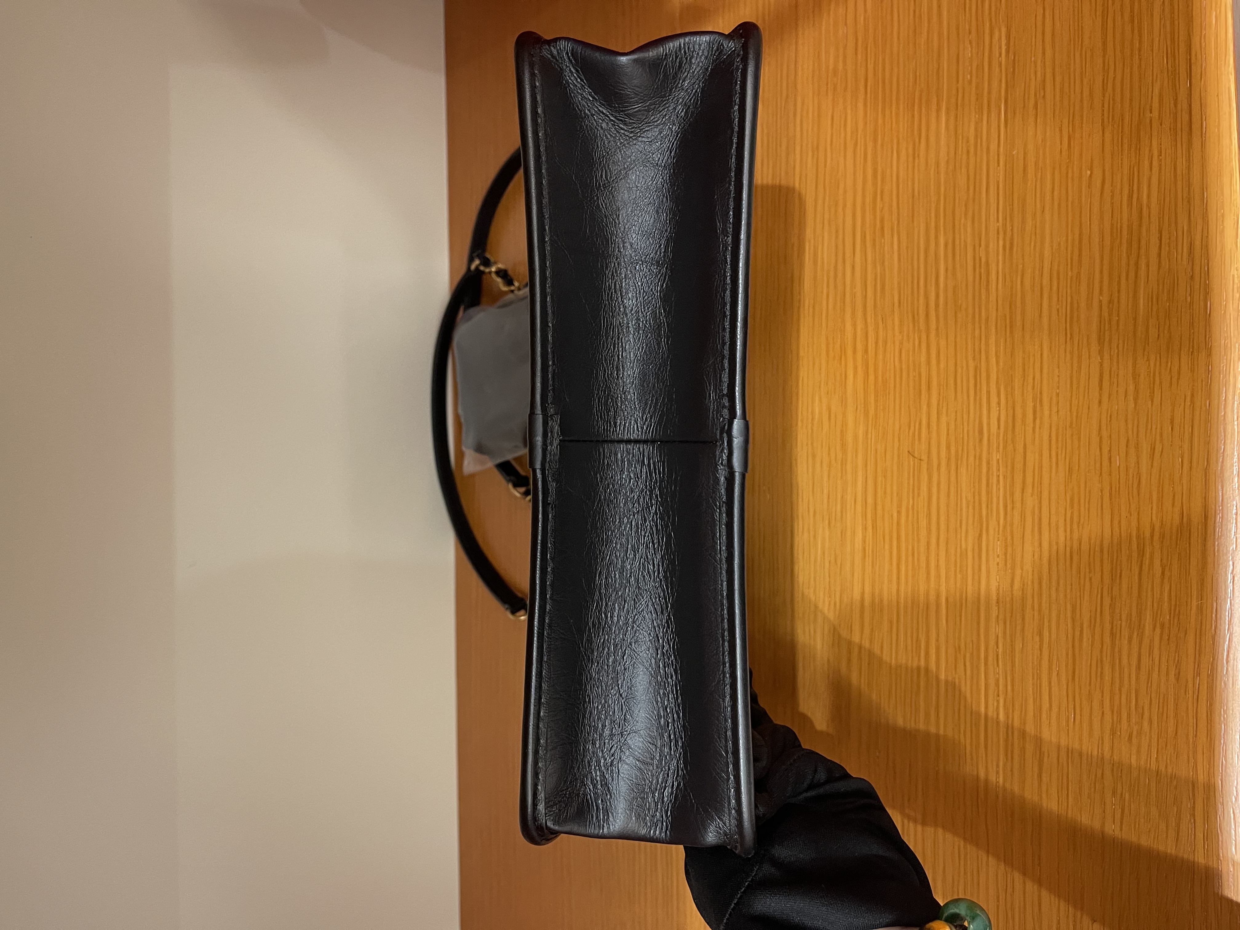 直播貨品 |  [1個-$100 2個-$300］HH11