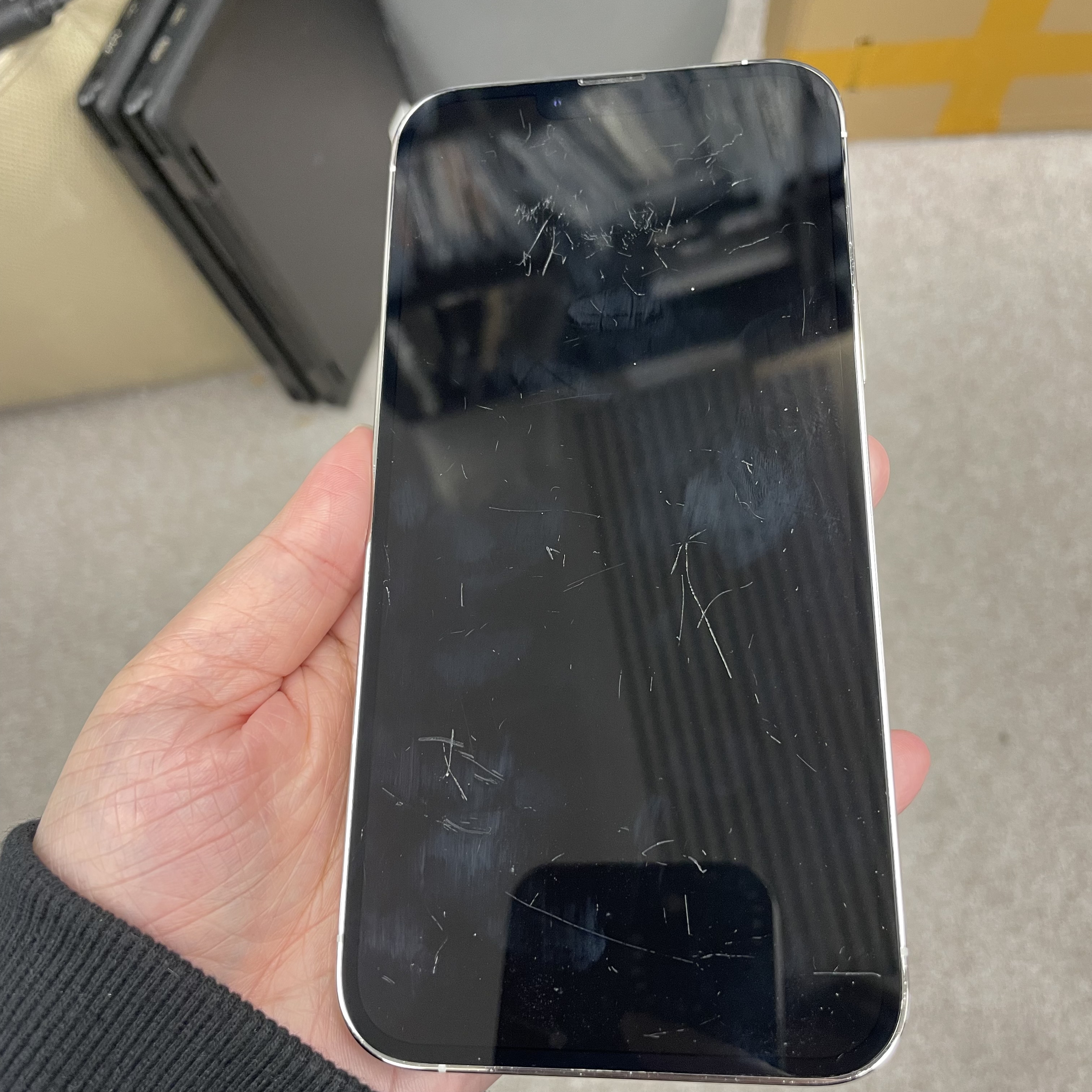 *5759 13 Promax 勁靚機 128GB 電100 白色 white