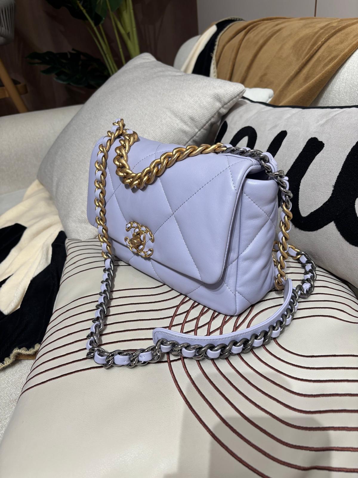 Chanel 19 small flap bag  100%Authentic,98%new ✅晶片✅dust bag✅box