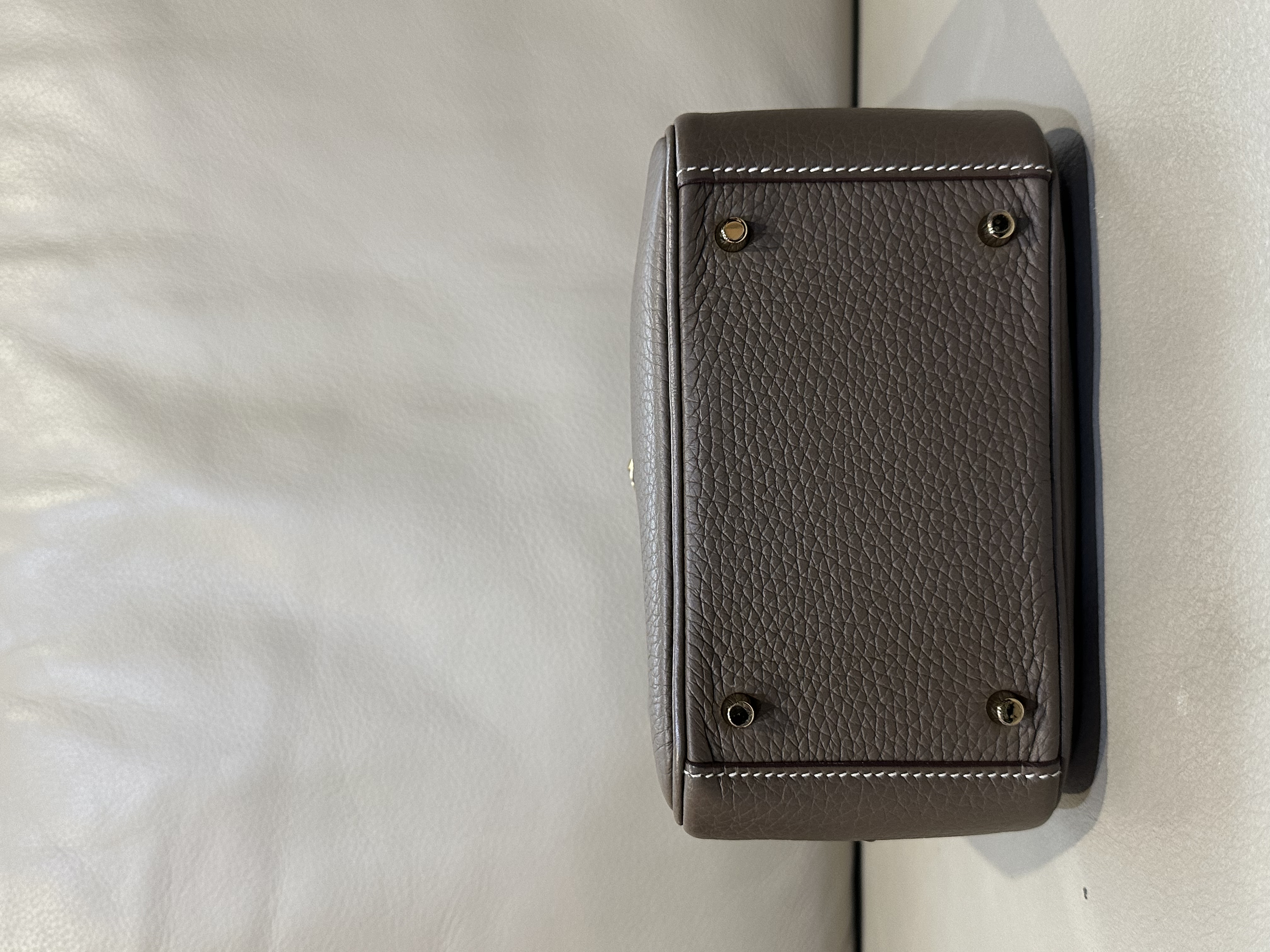 Pre-owned Hermès Mini Lindy bag Stamp B / Product Code: 26040510