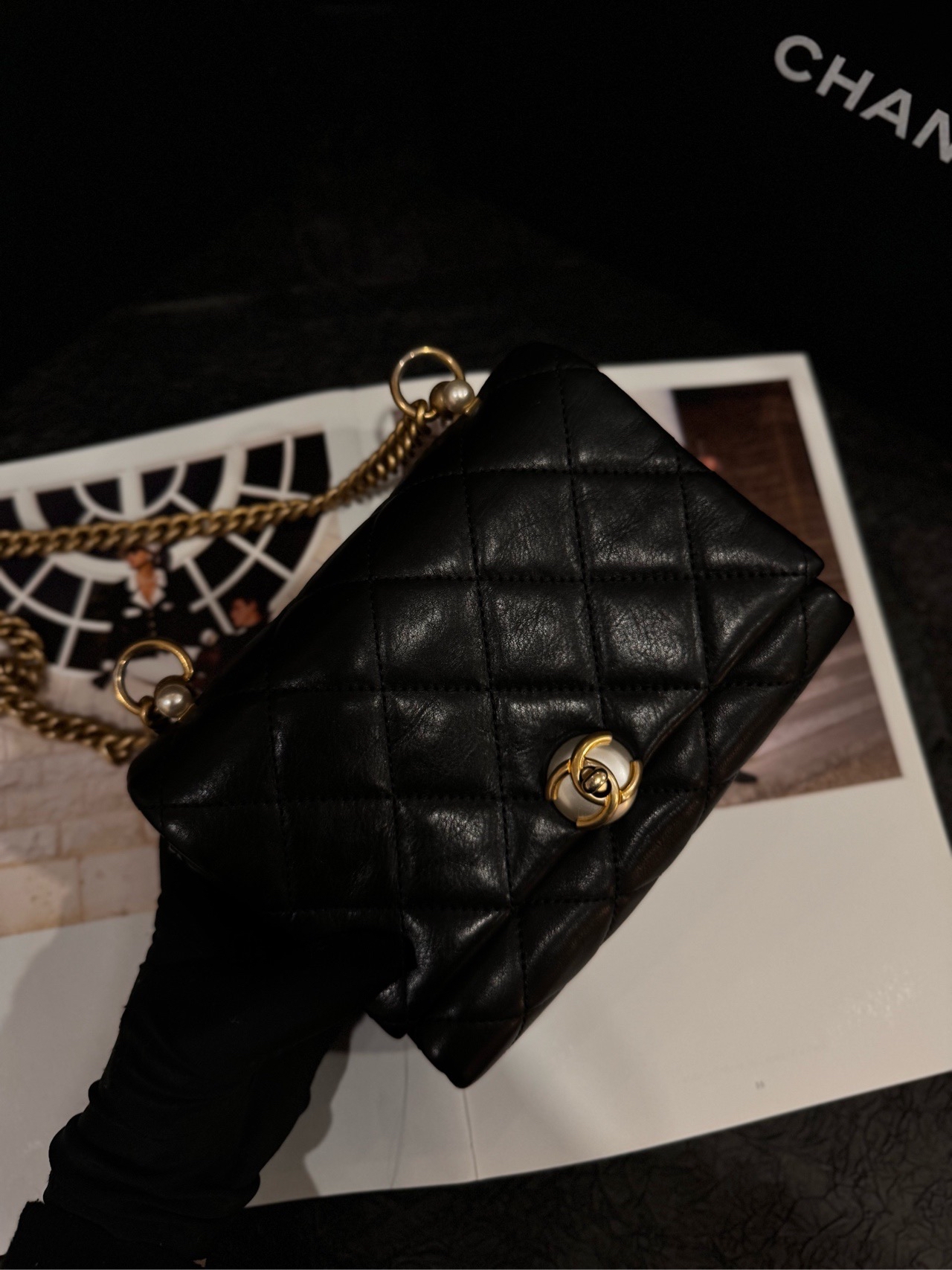 【預訂貨品】Chanel 珍珠金扣方胖子