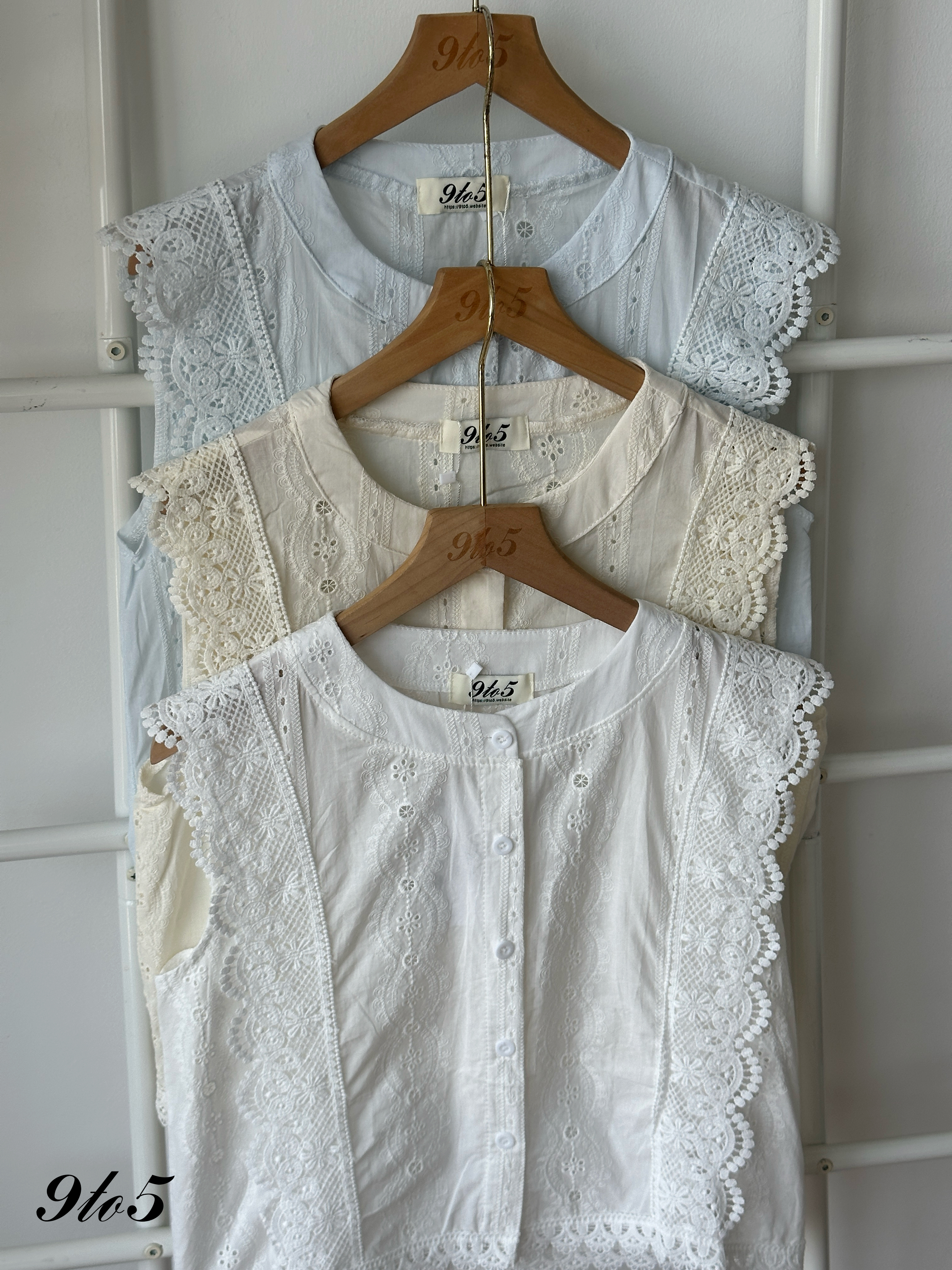 T4429 Lace Sleeve Floral Blouse - 3 Colors 