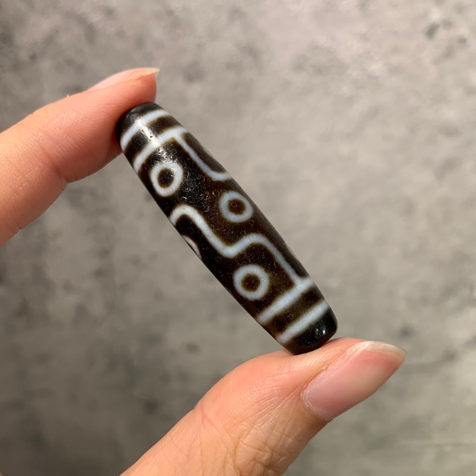 hatachu瑪瑙　九眼天珠　8-38 天然九眼瑪瑙天珠| 泰興(香港)