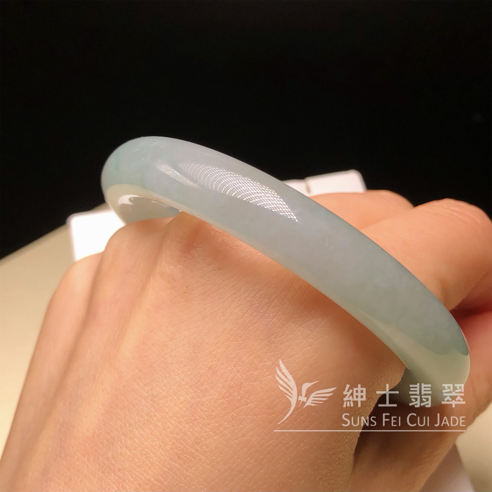 #C06268 🎁大馬口水石淡綠福鐲52.2mm 