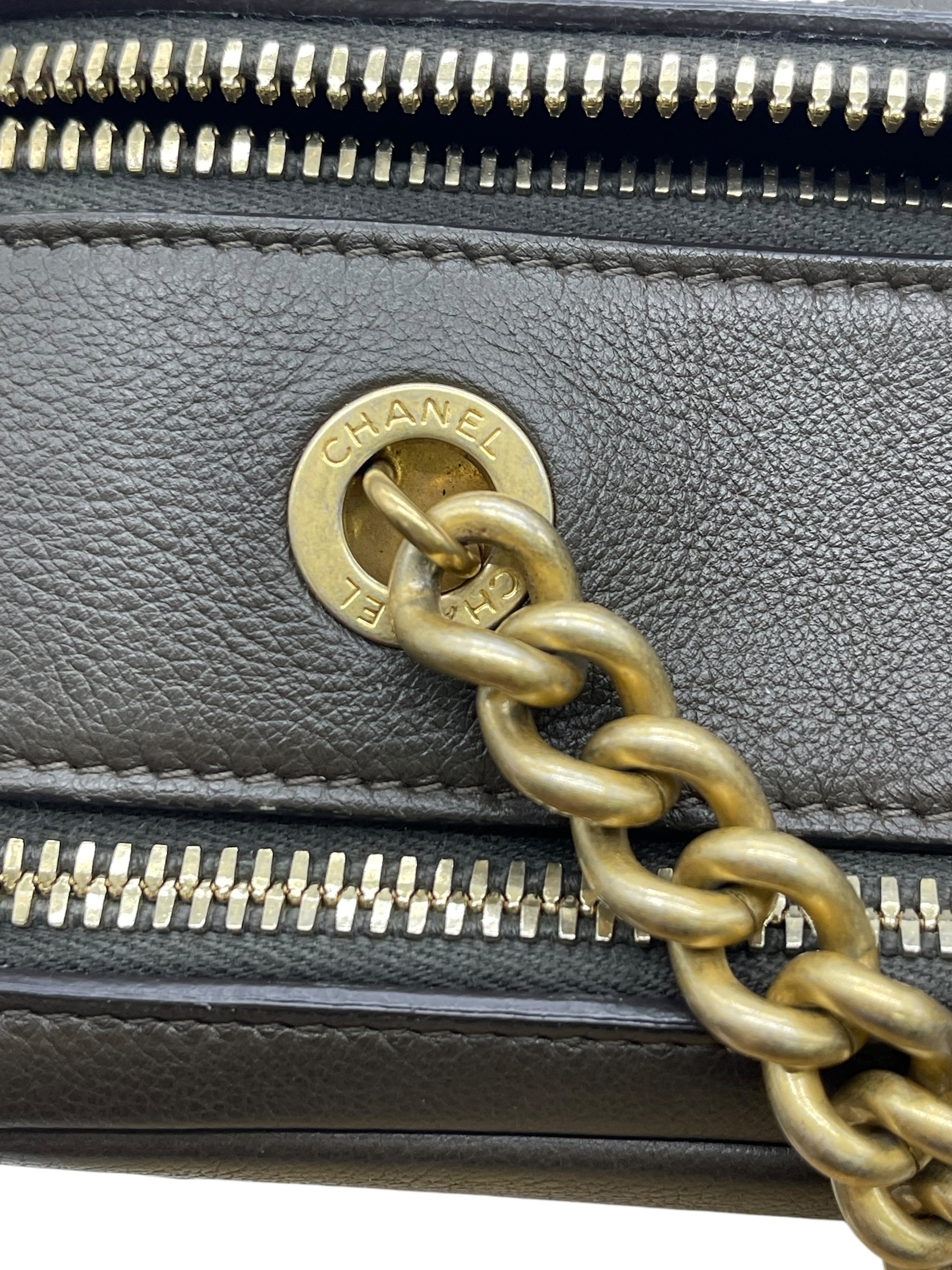 Pre-owned CHANEL Camera Bag / Product Code: 071305